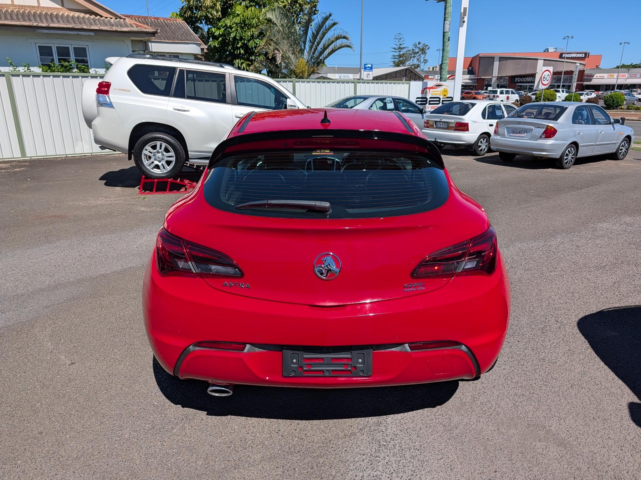 HOLDEN ASTRA