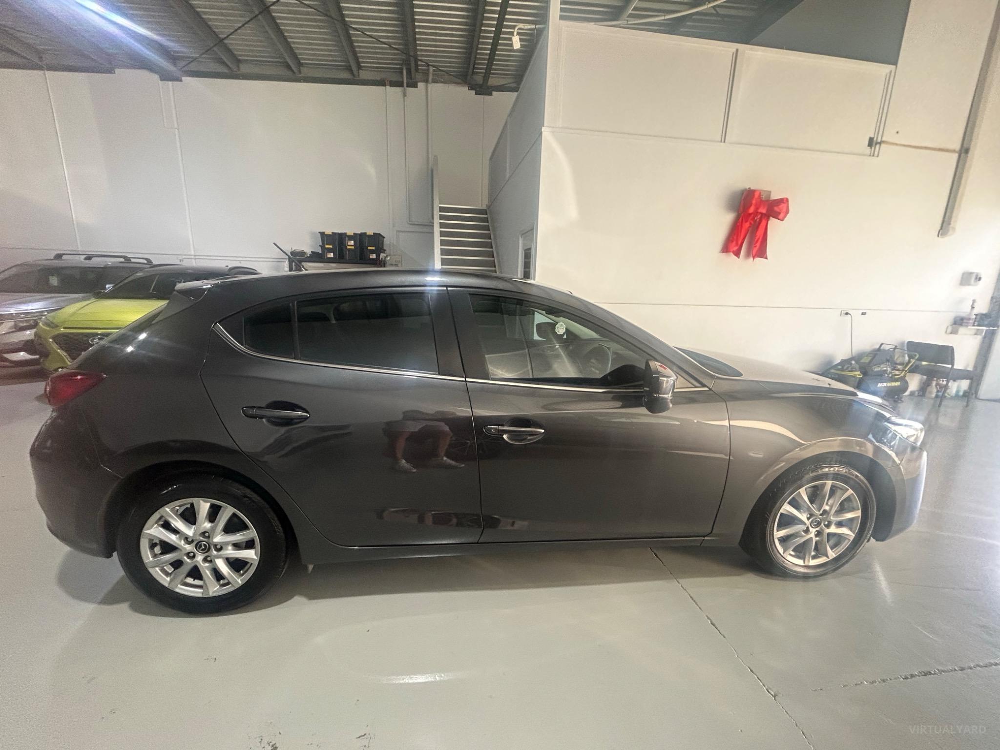 MAZDA MAZDA3