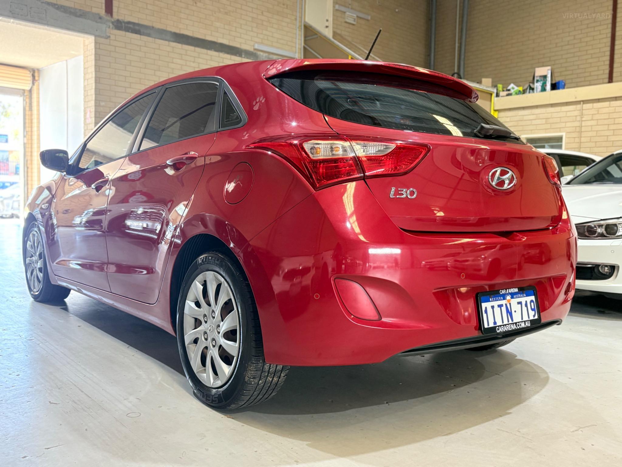 HYUNDAI i30