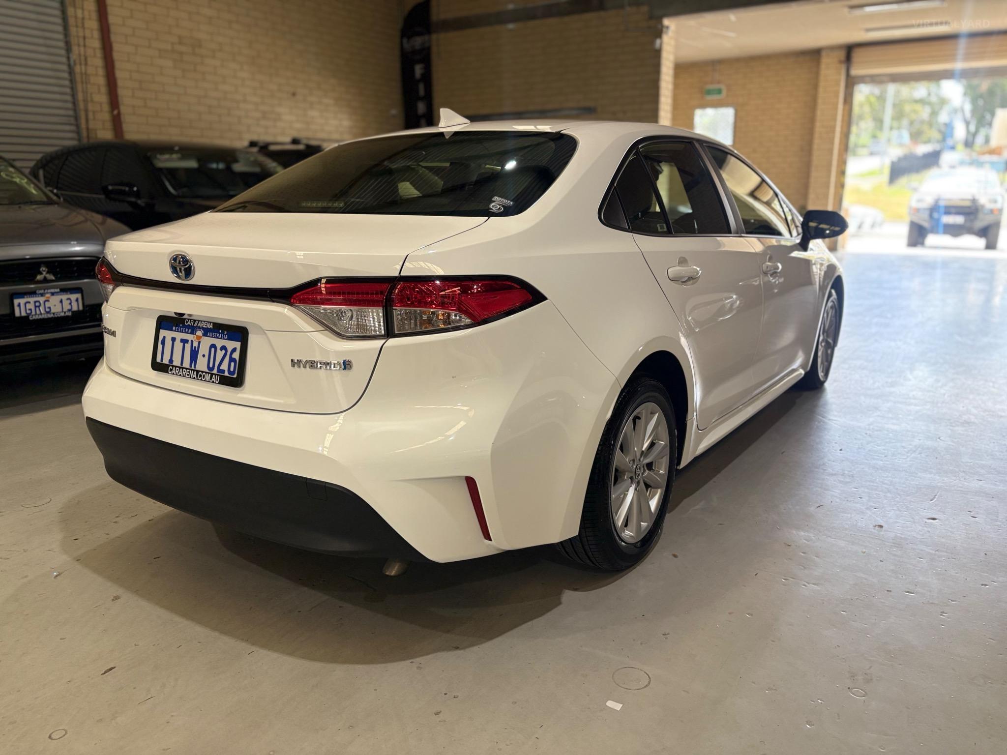 TOYOTA COROLLA