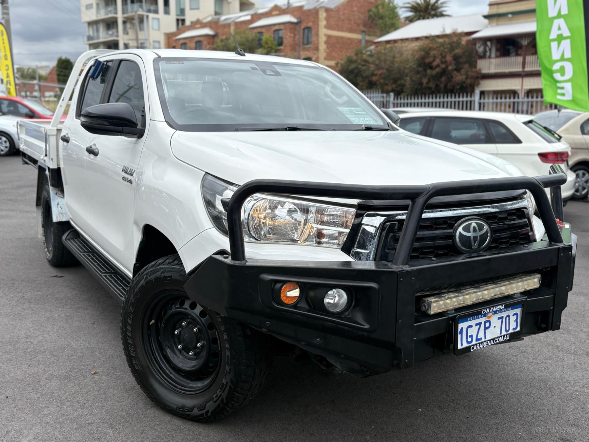 TOYOTA HILUX