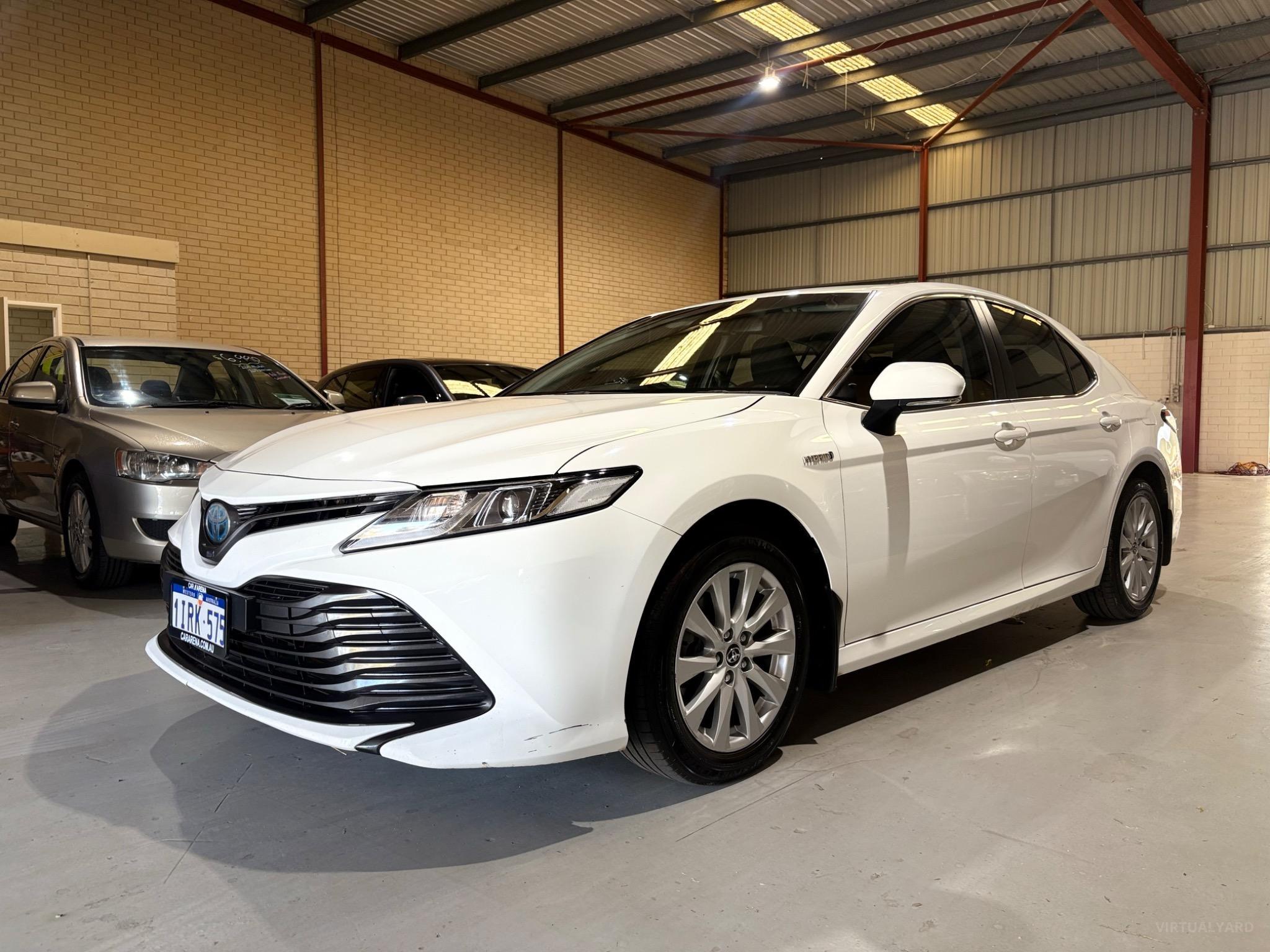 TOYOTA CAMRY