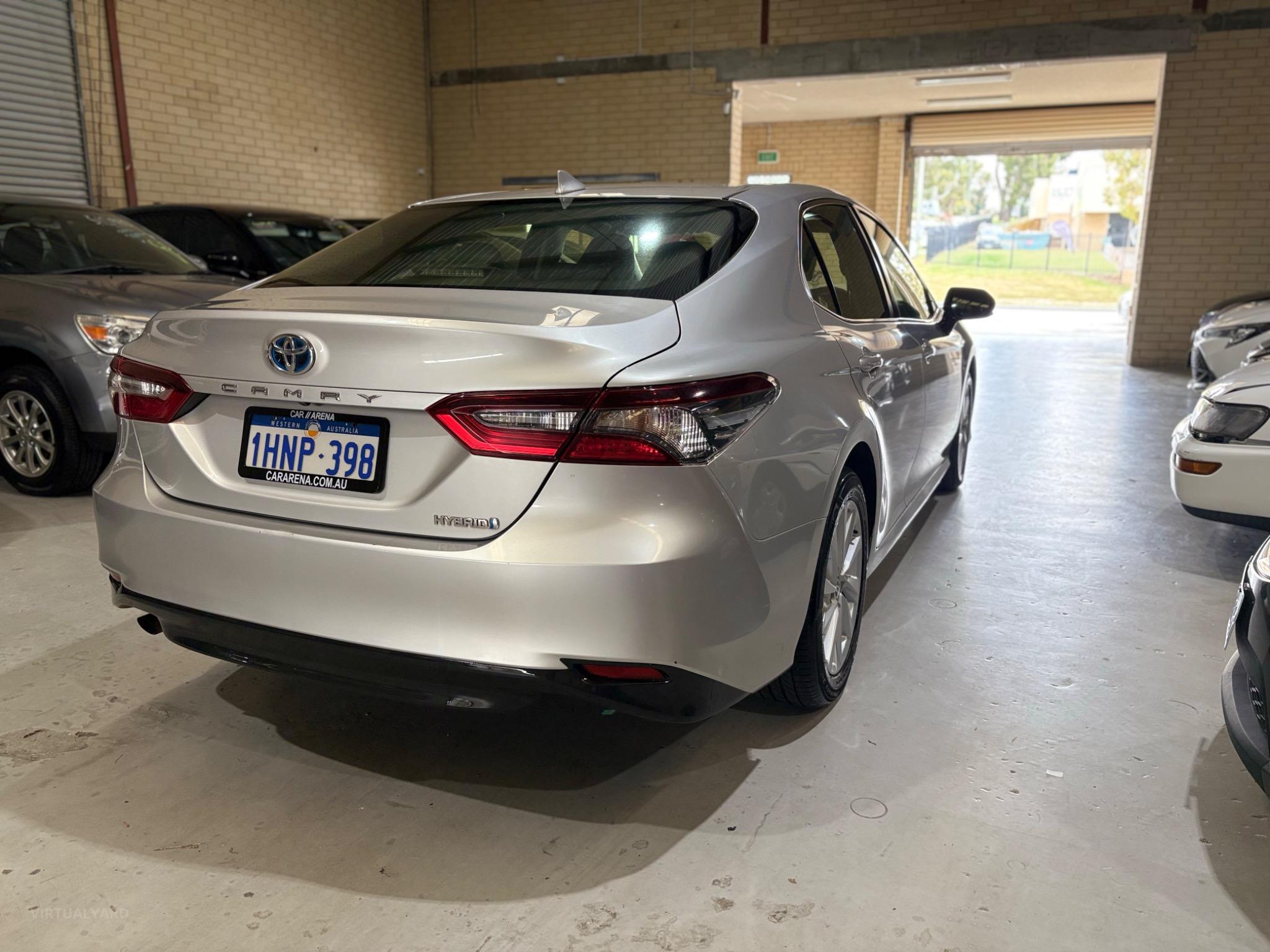 TOYOTA CAMRY