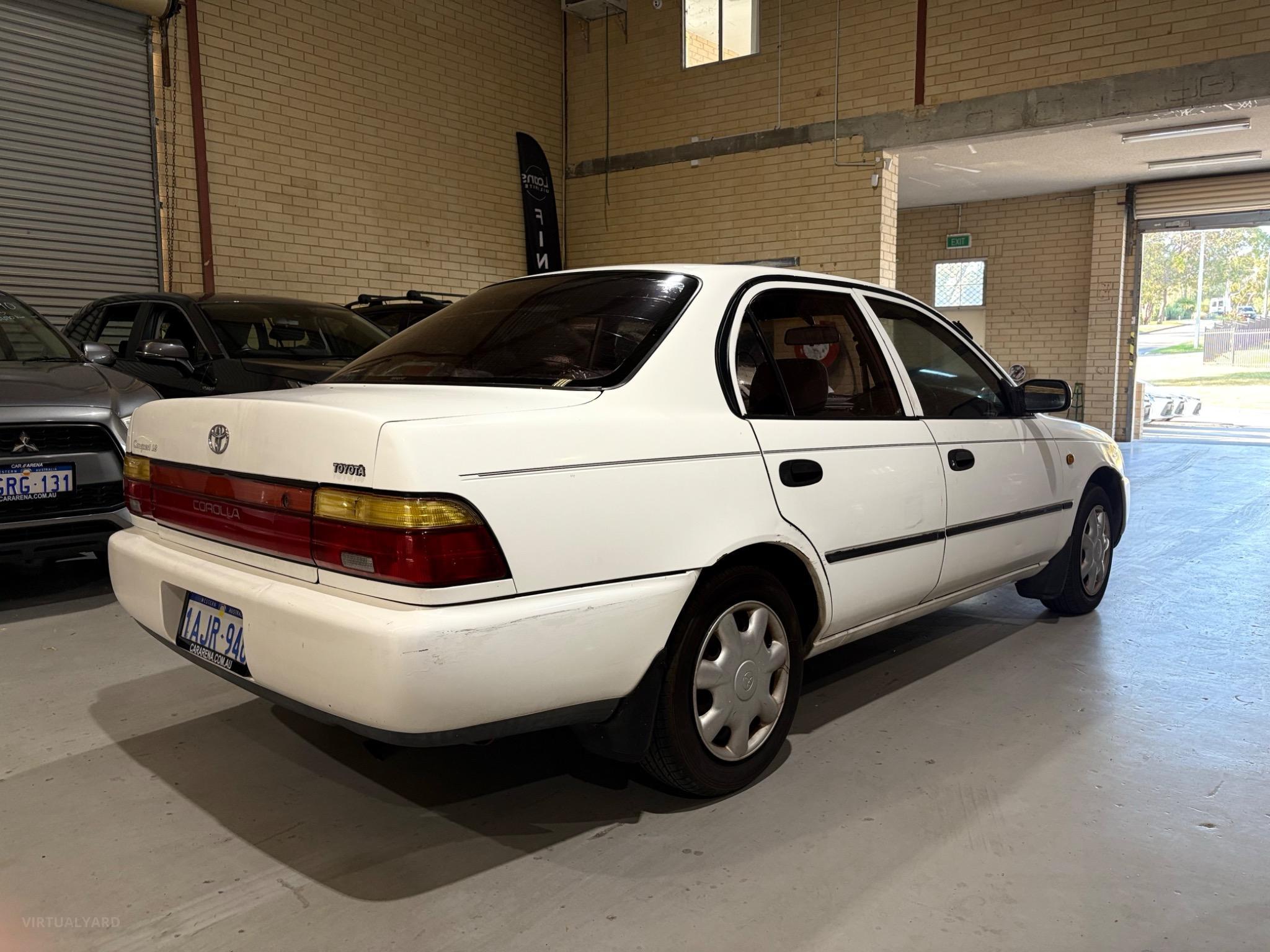 TOYOTA COROLLA
