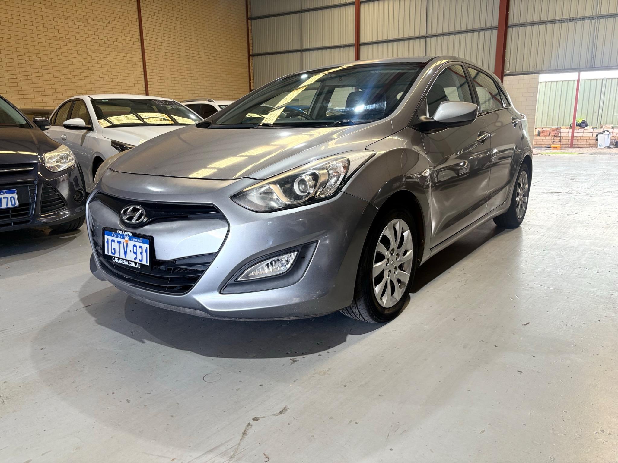 HYUNDAI i30