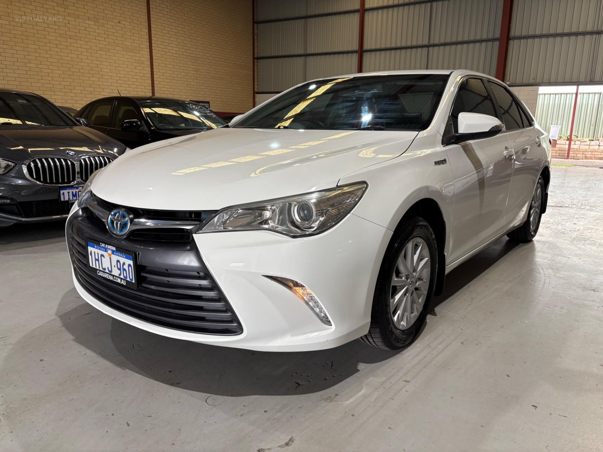 TOYOTA CAMRY