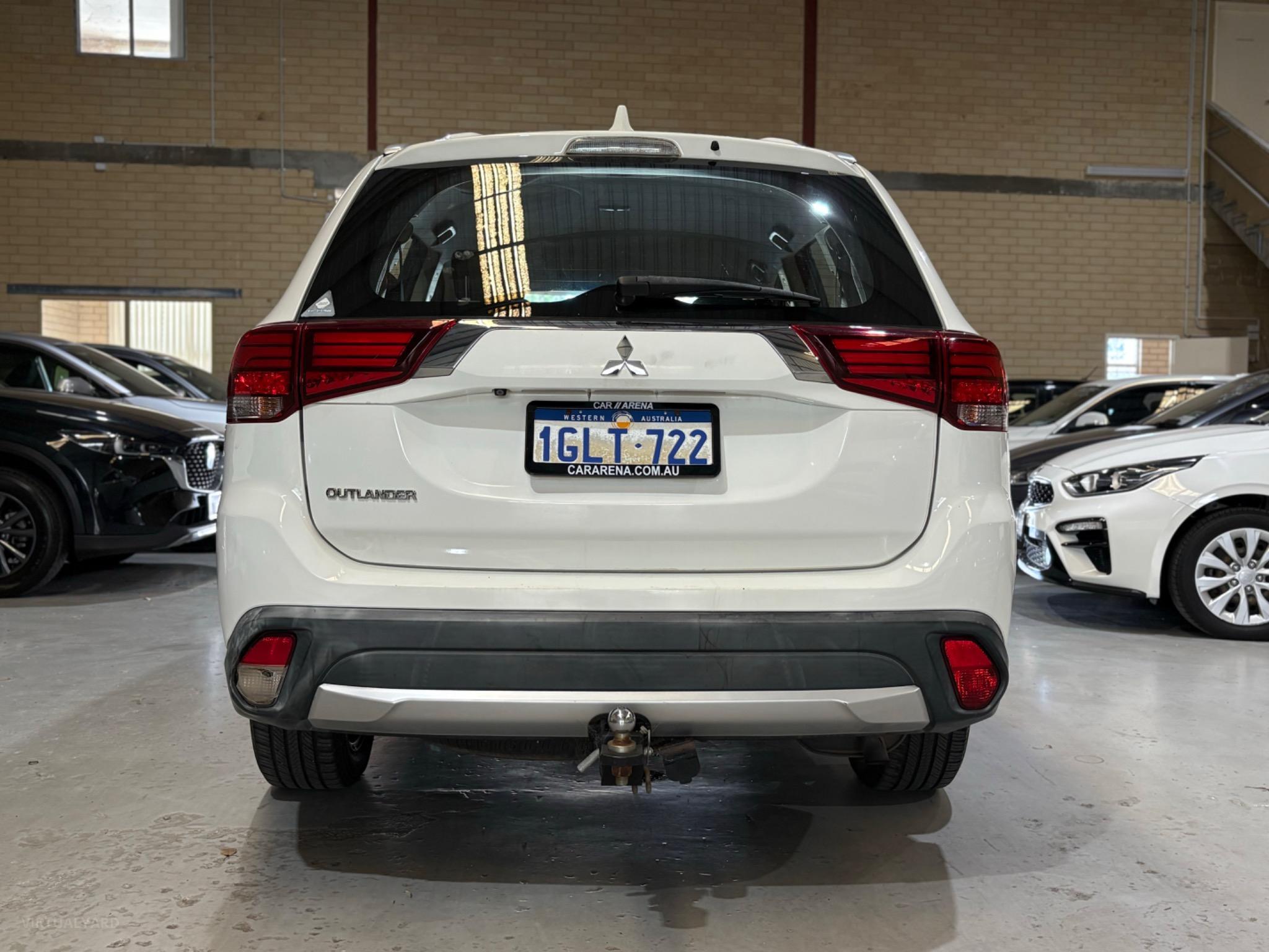 MITSUBISHI OUTLANDER