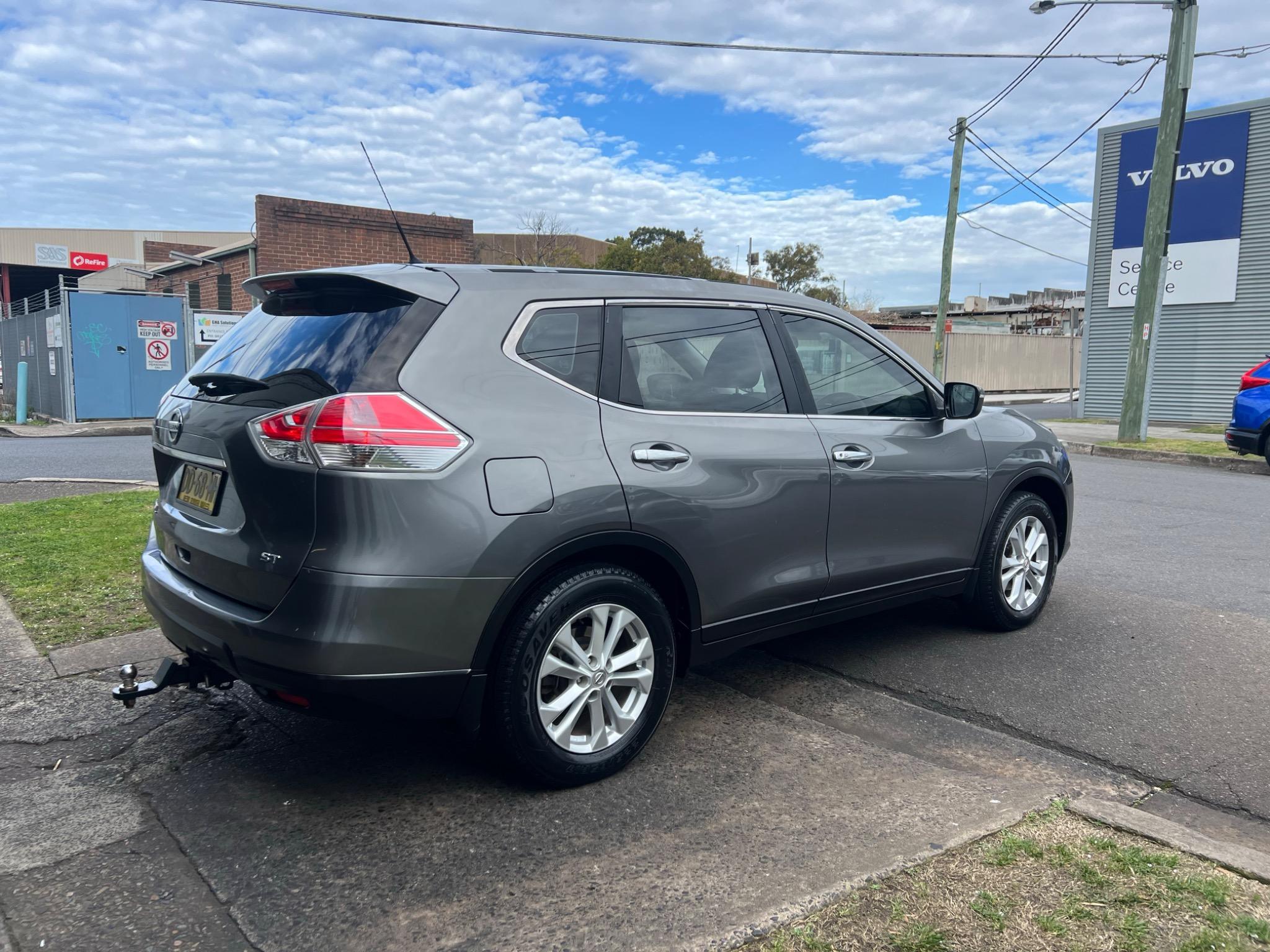 NISSAN X-TRAIL