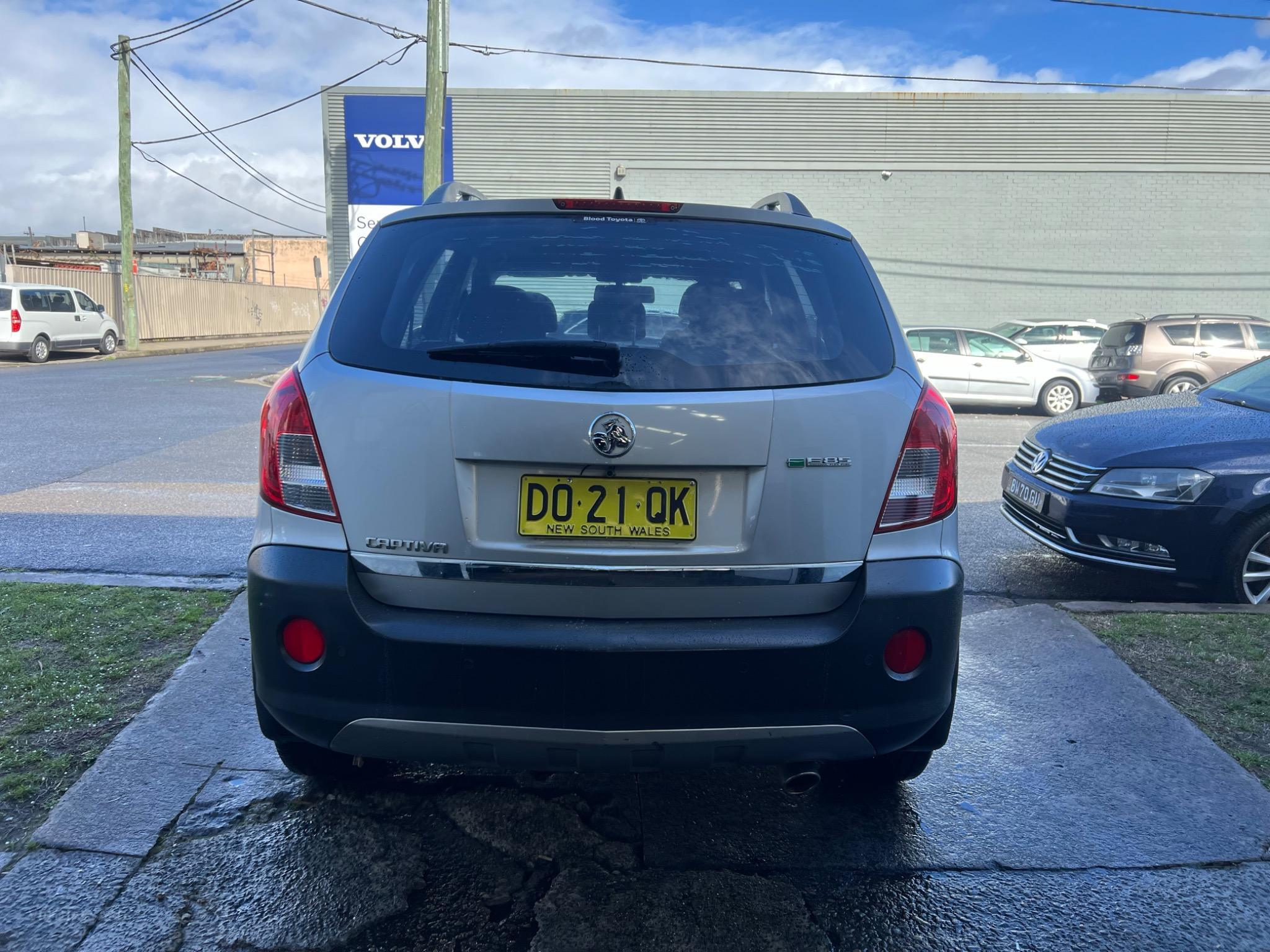 HOLDEN CAPTIVA
