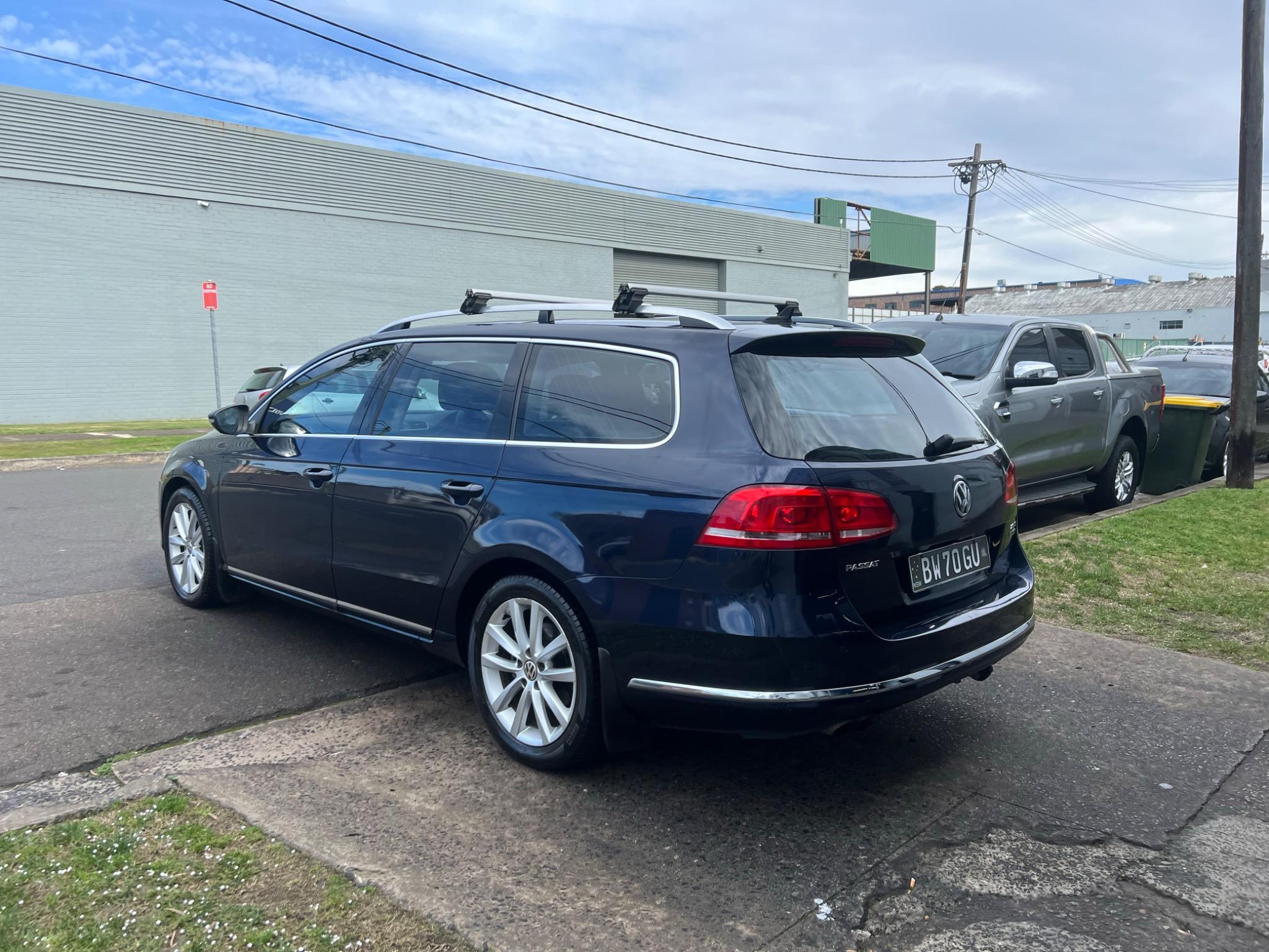 VOLKSWAGEN PASSAT