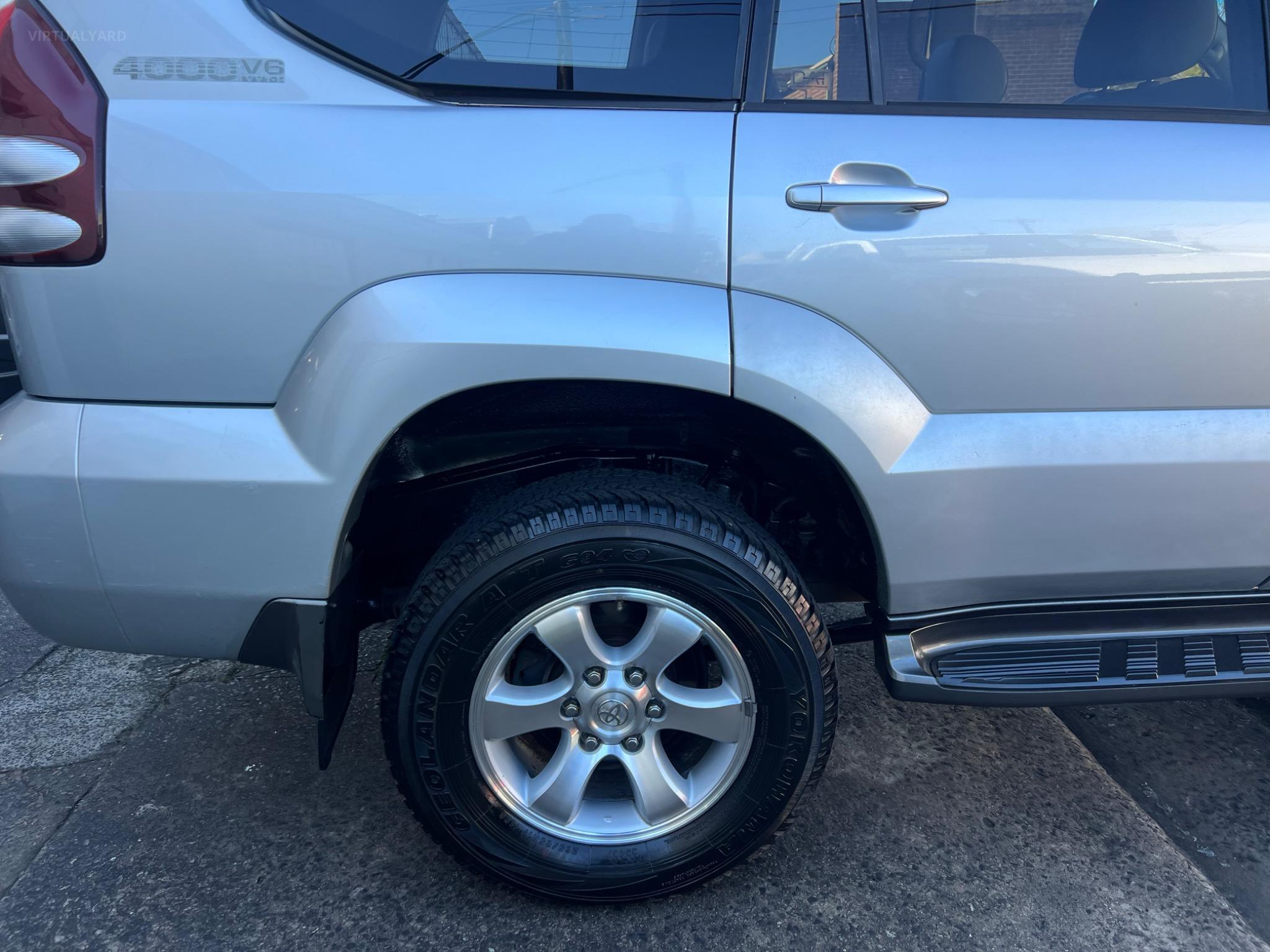 TOYOTA LANDCRUISER