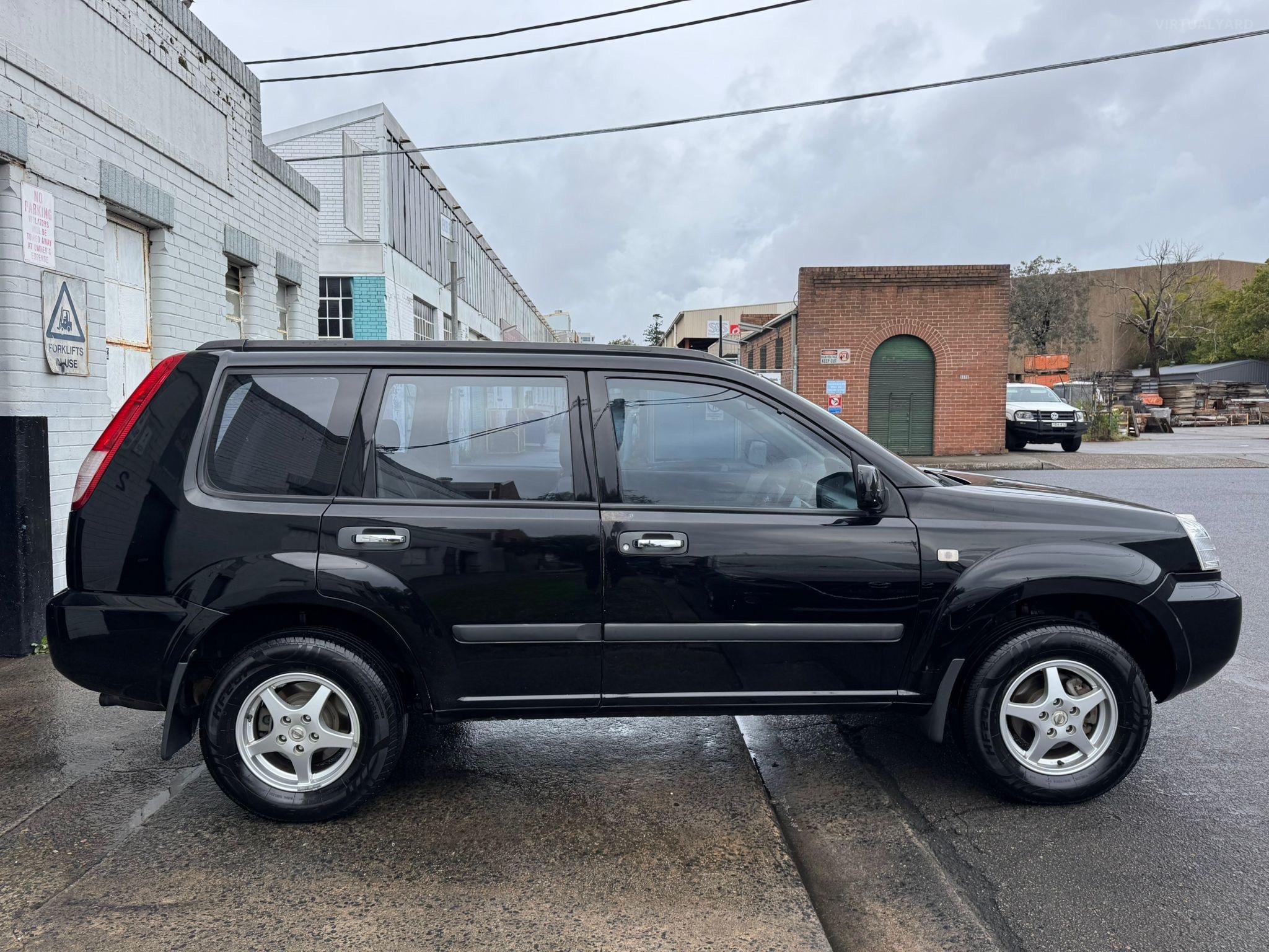 NISSAN X-TRAIL