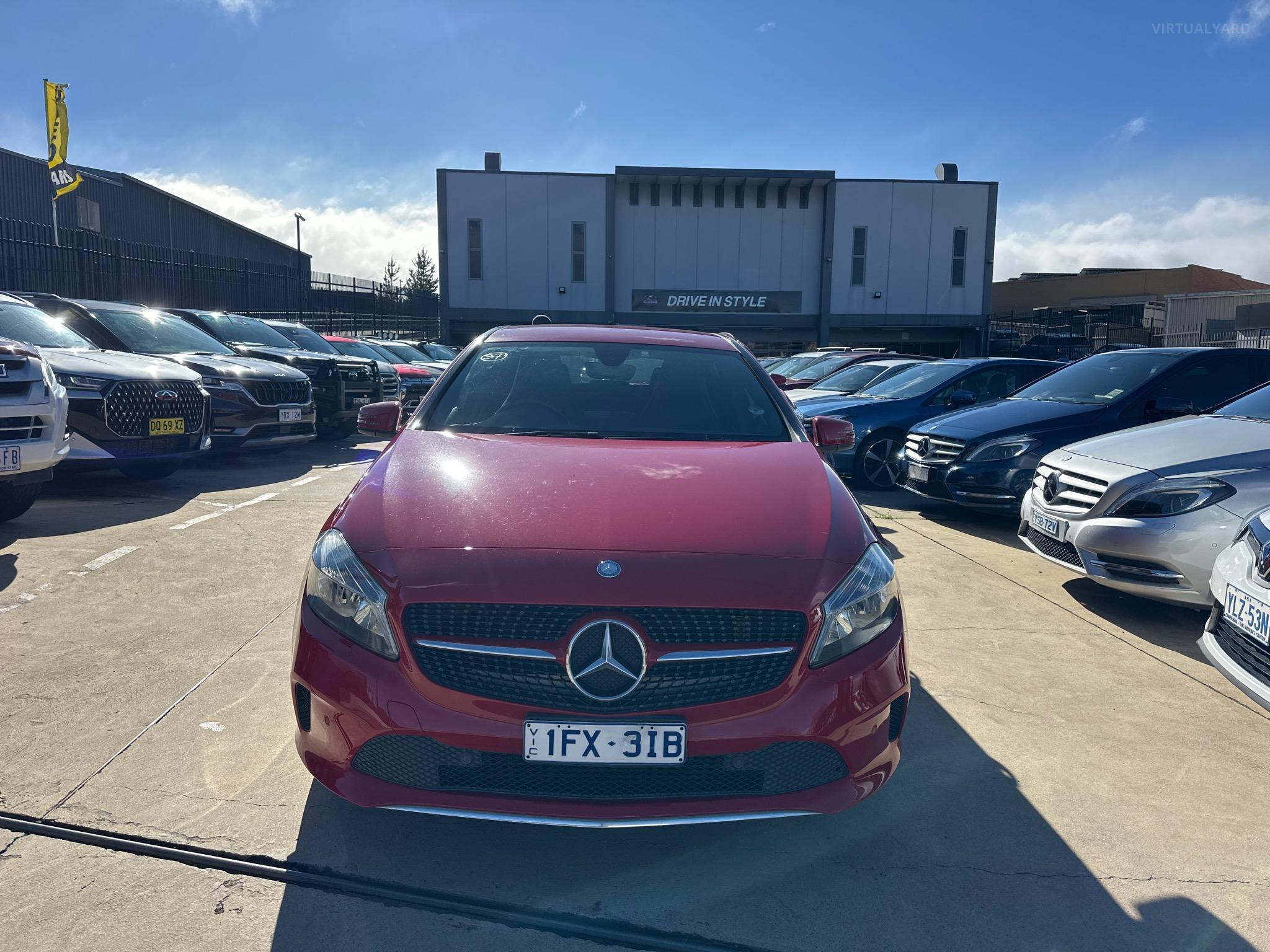 MERCEDES-BENZ A180
