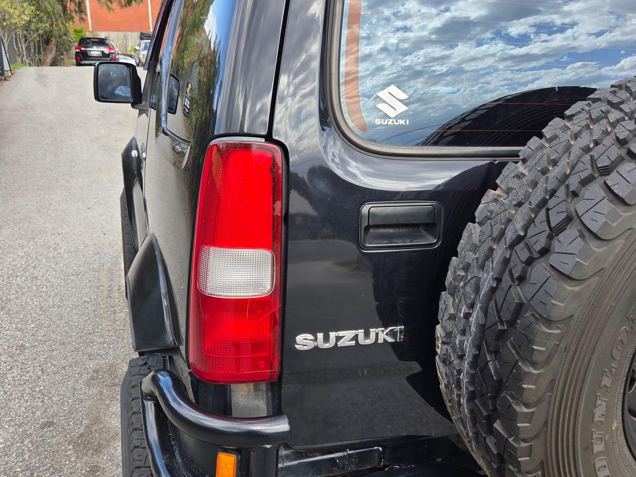SUZUKI JIMNY