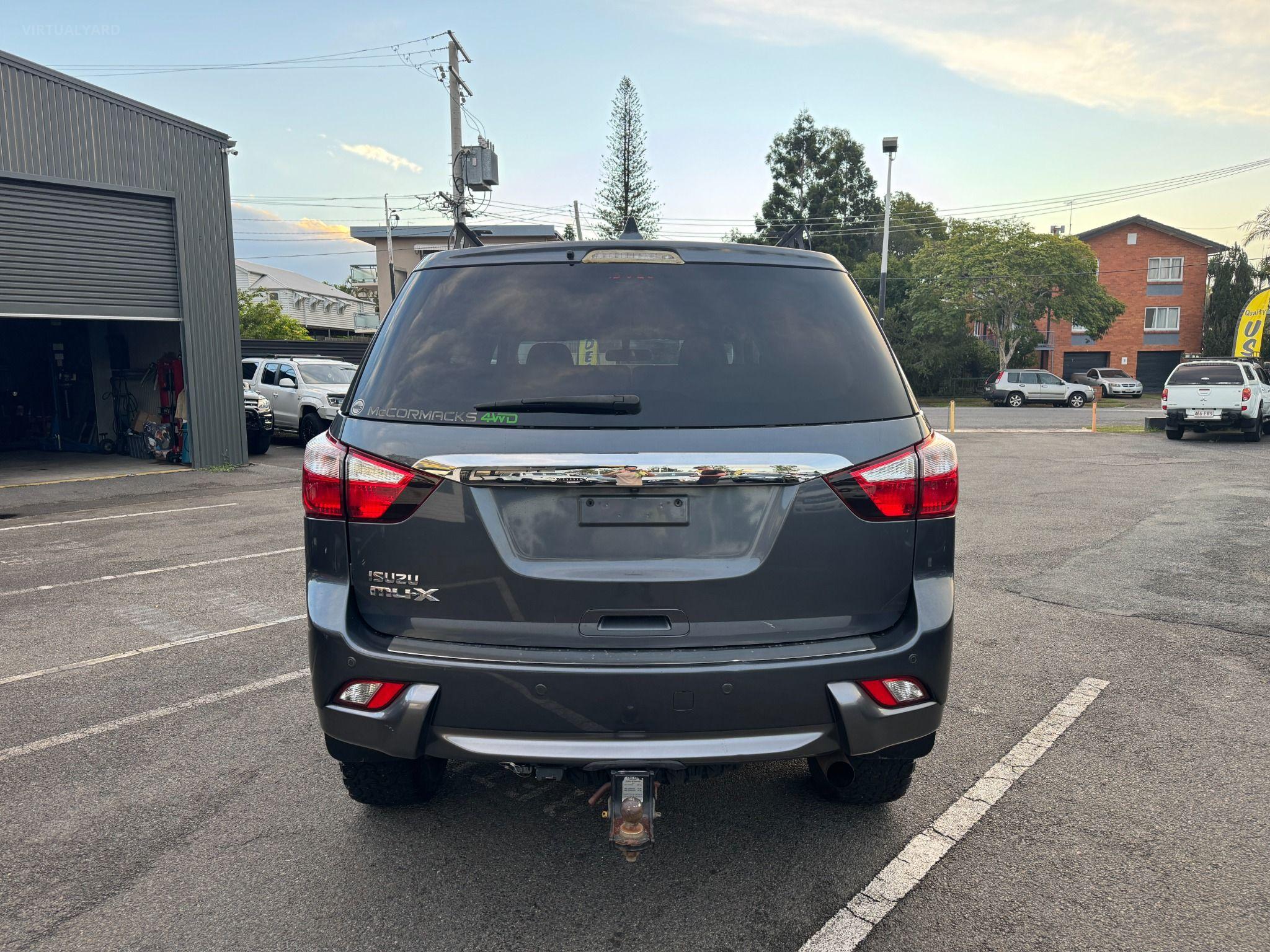 Isuzu MU-X