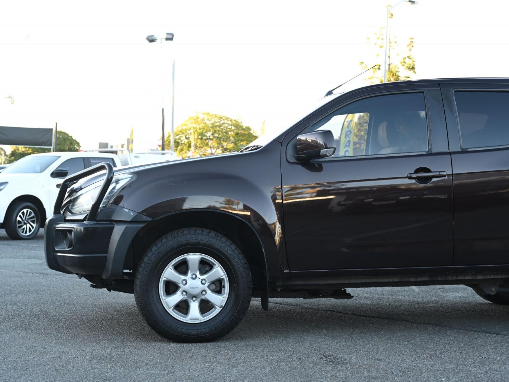 Isuzu MU-X