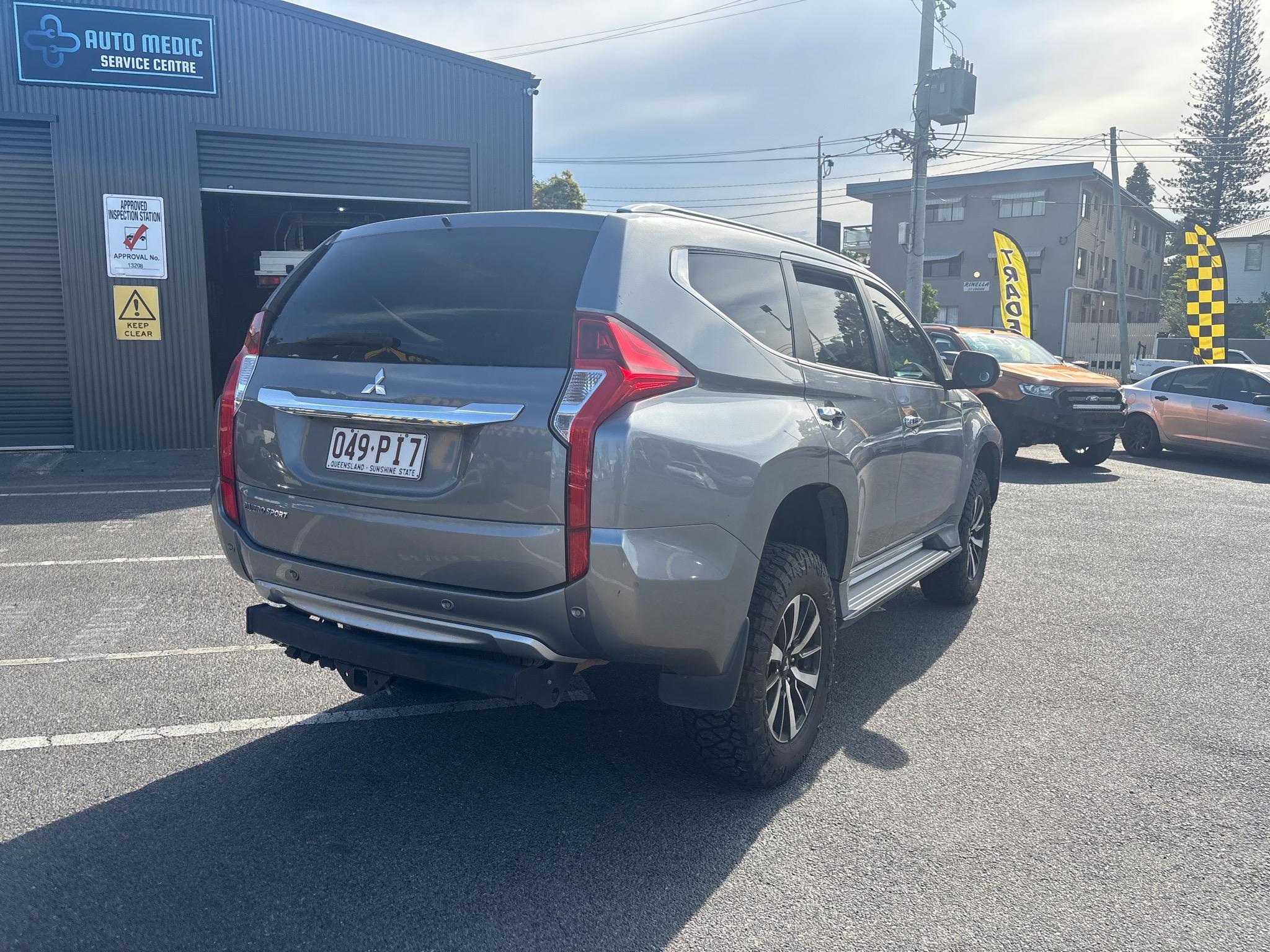 Mitsubishi Pajero Sports