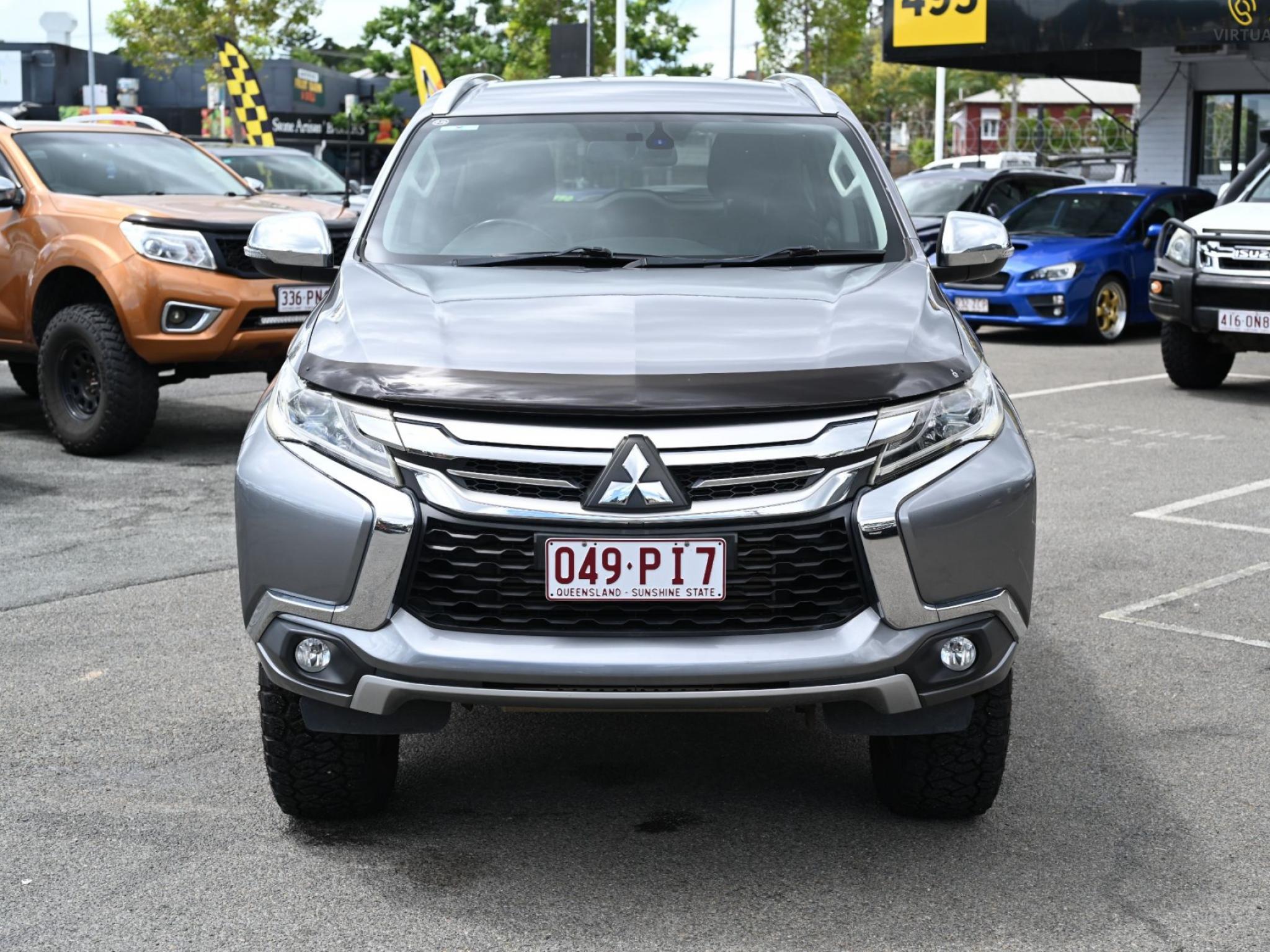 Mitsubishi Pajero Sports