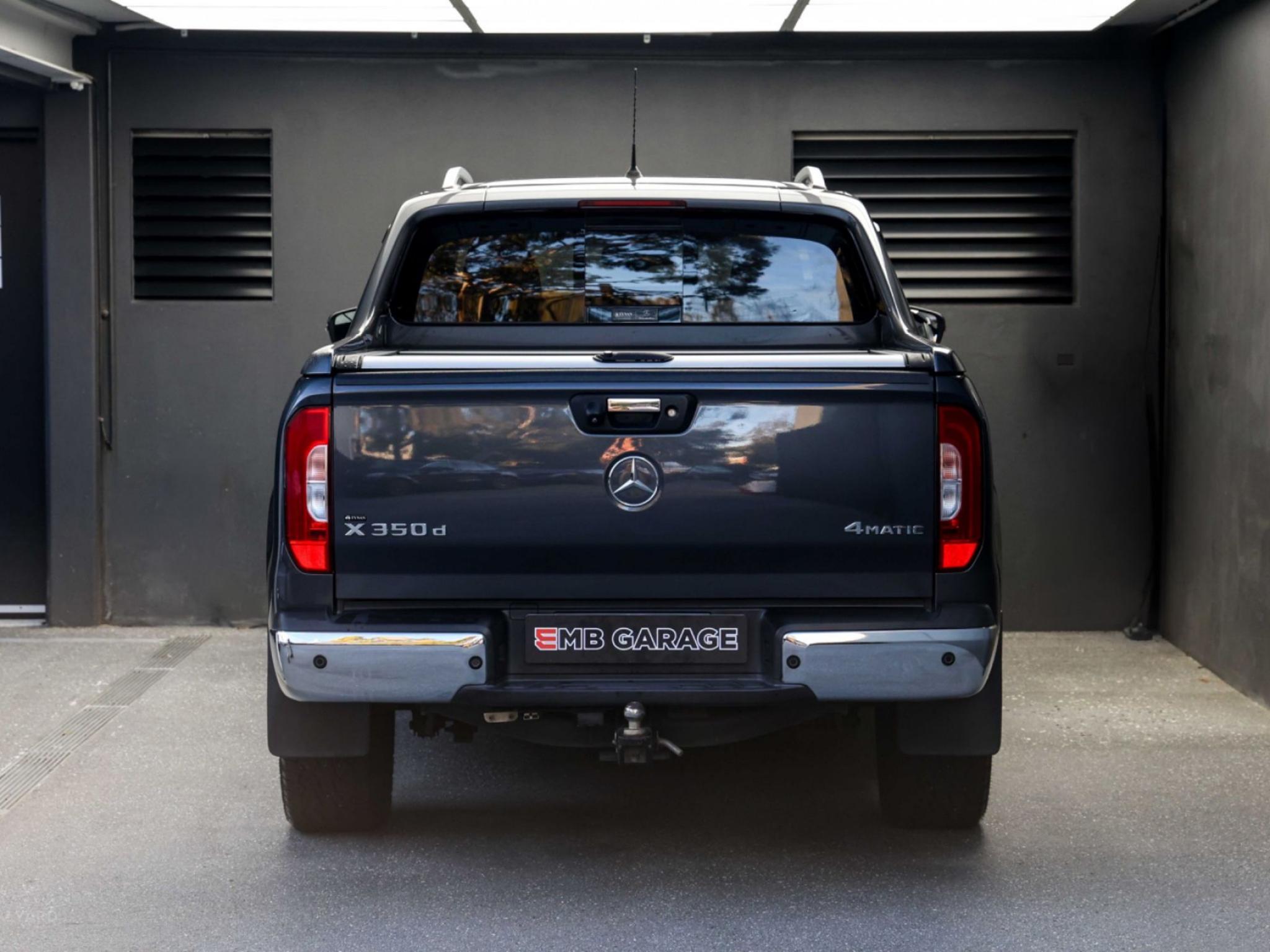 MERCEDES-BENZ X
