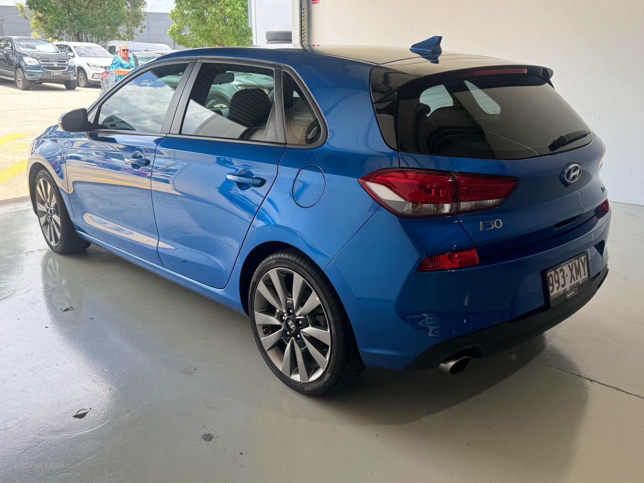 HYUNDAI i30