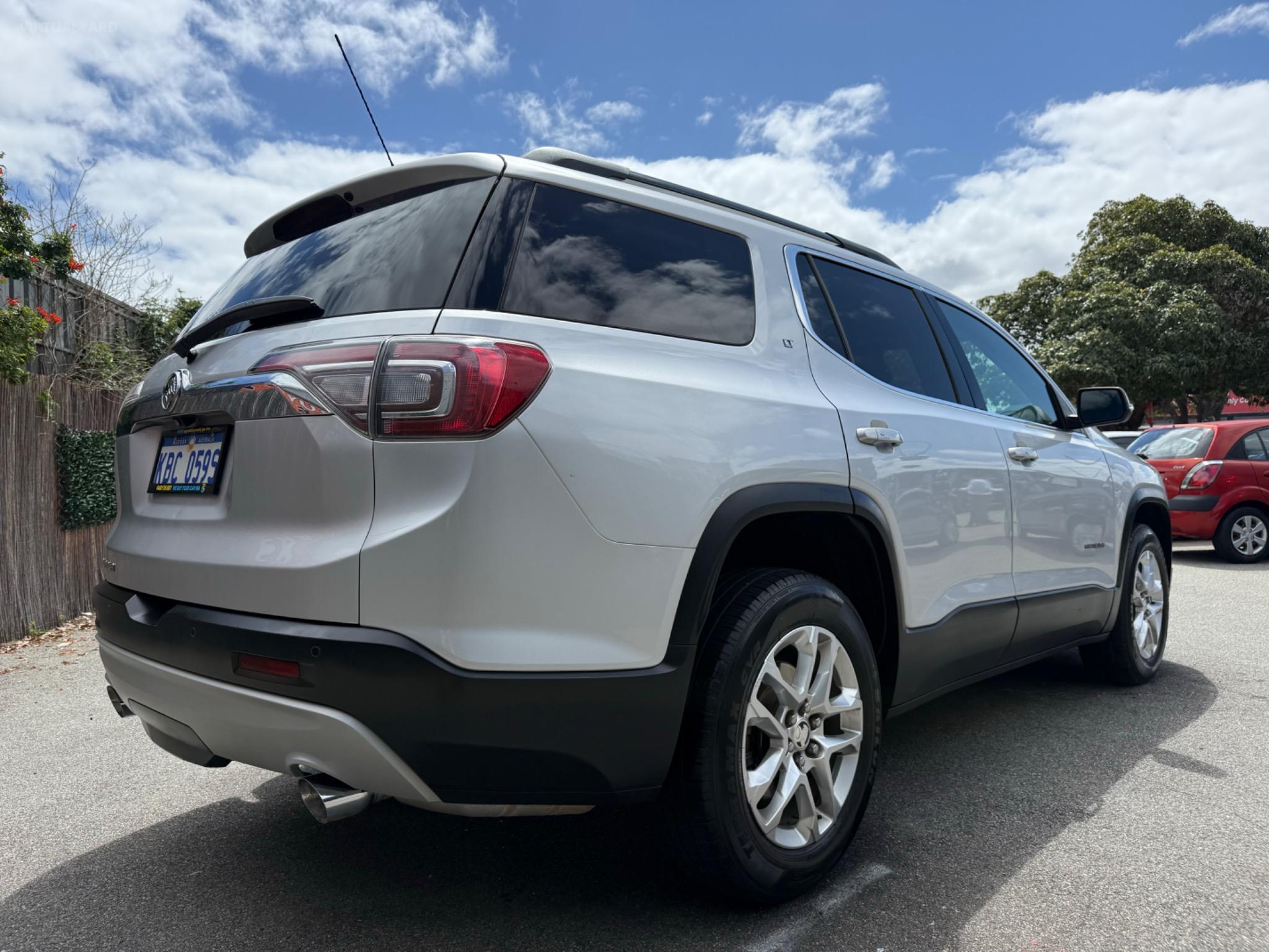 Holden Acadia
