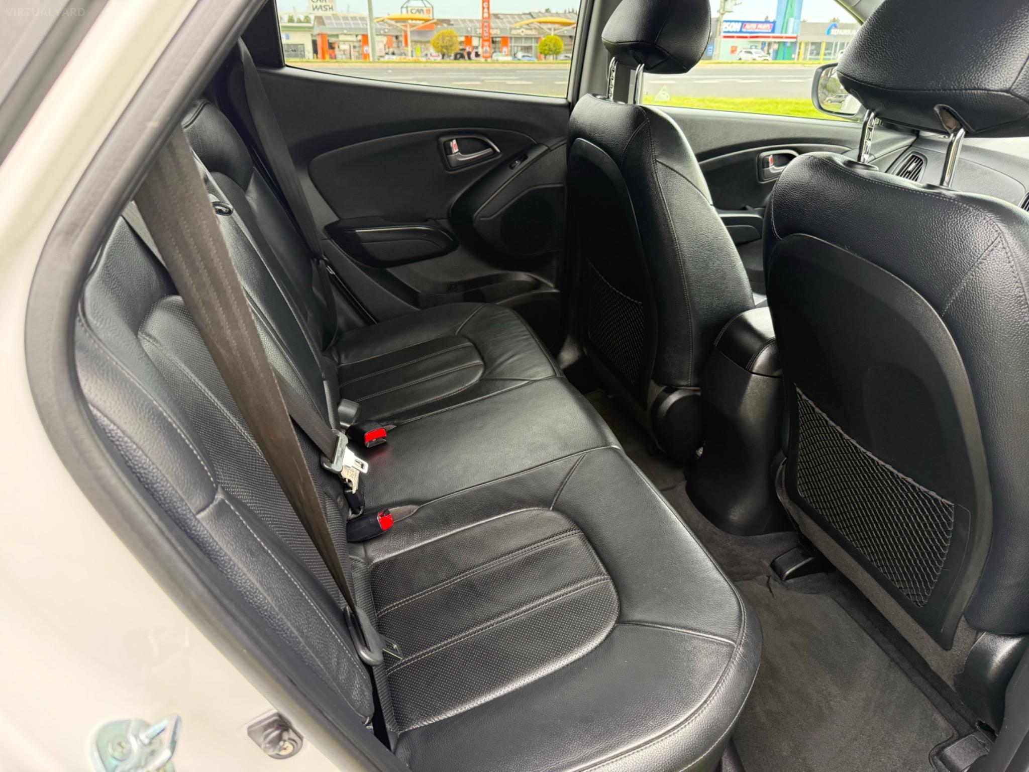 HYUNDAI iX35