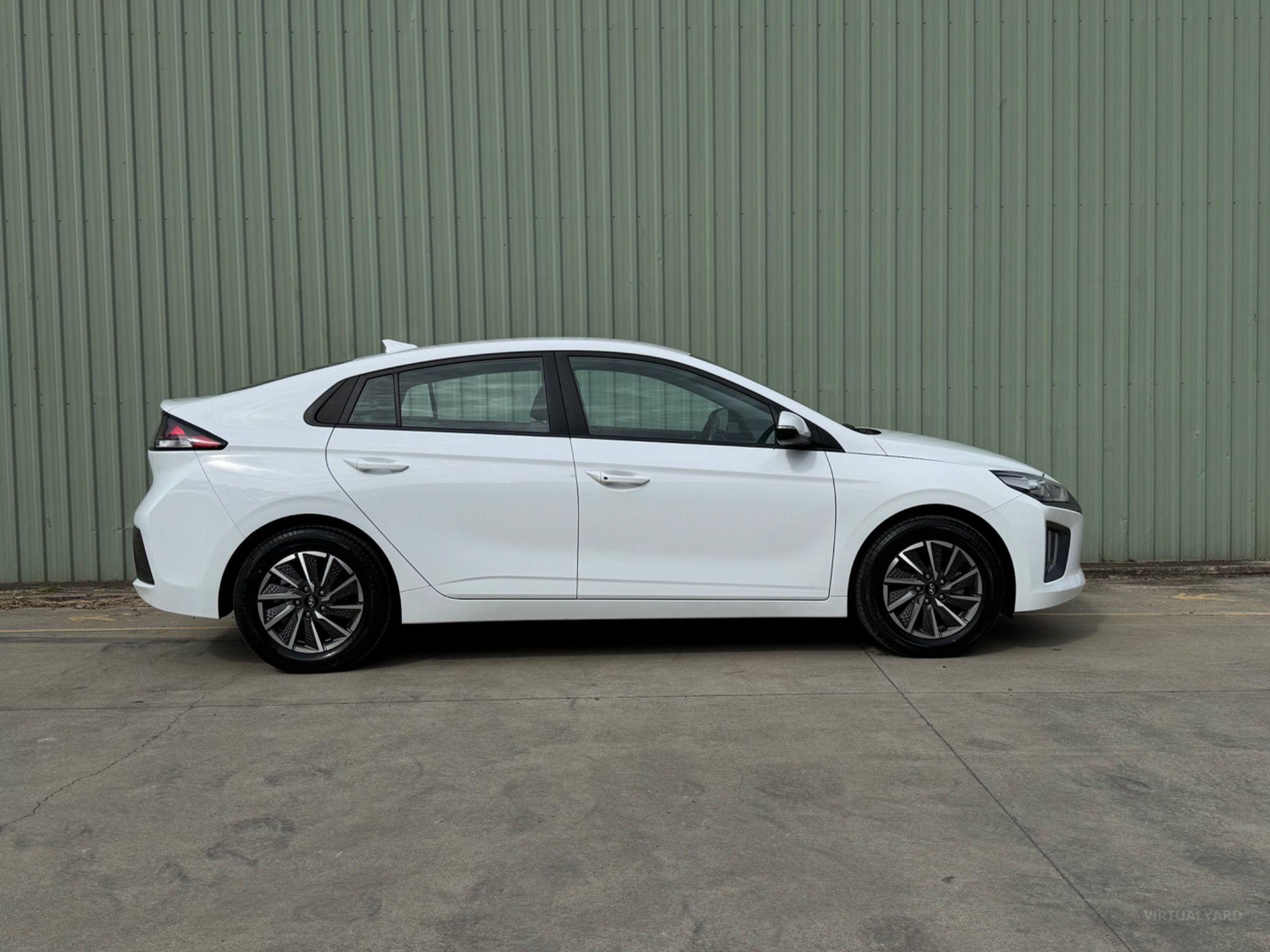 HYUNDAI IONIQ