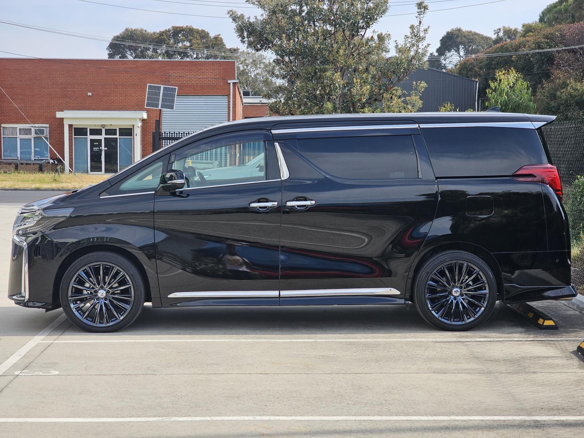 TOYOTA ALPHARD HYBRID