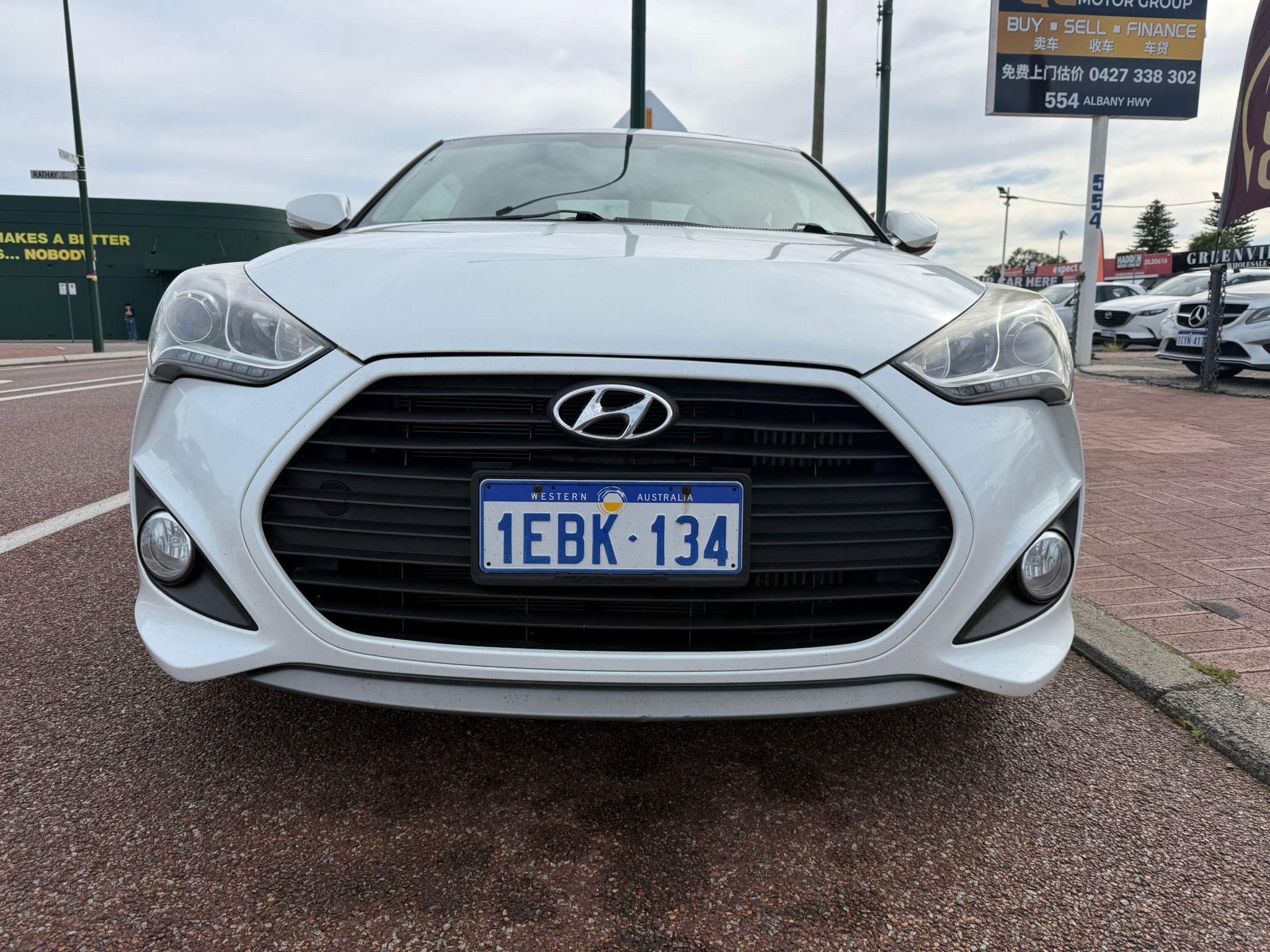 HYUNDAI VELOSTER