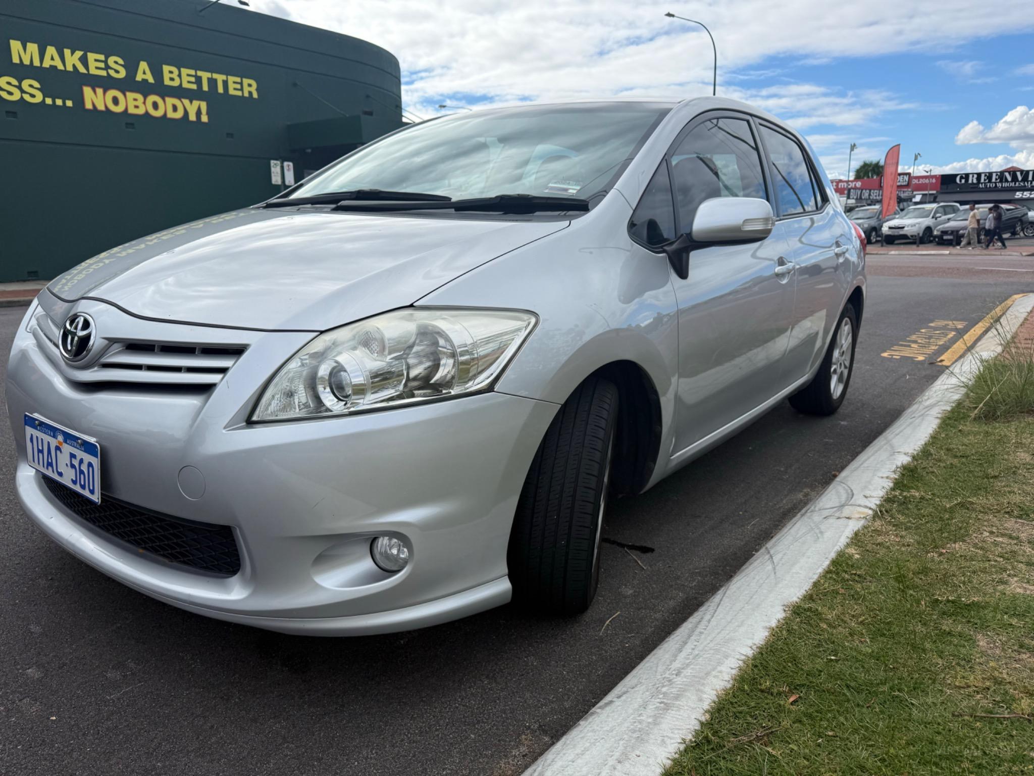 TOYOTA COROLLA