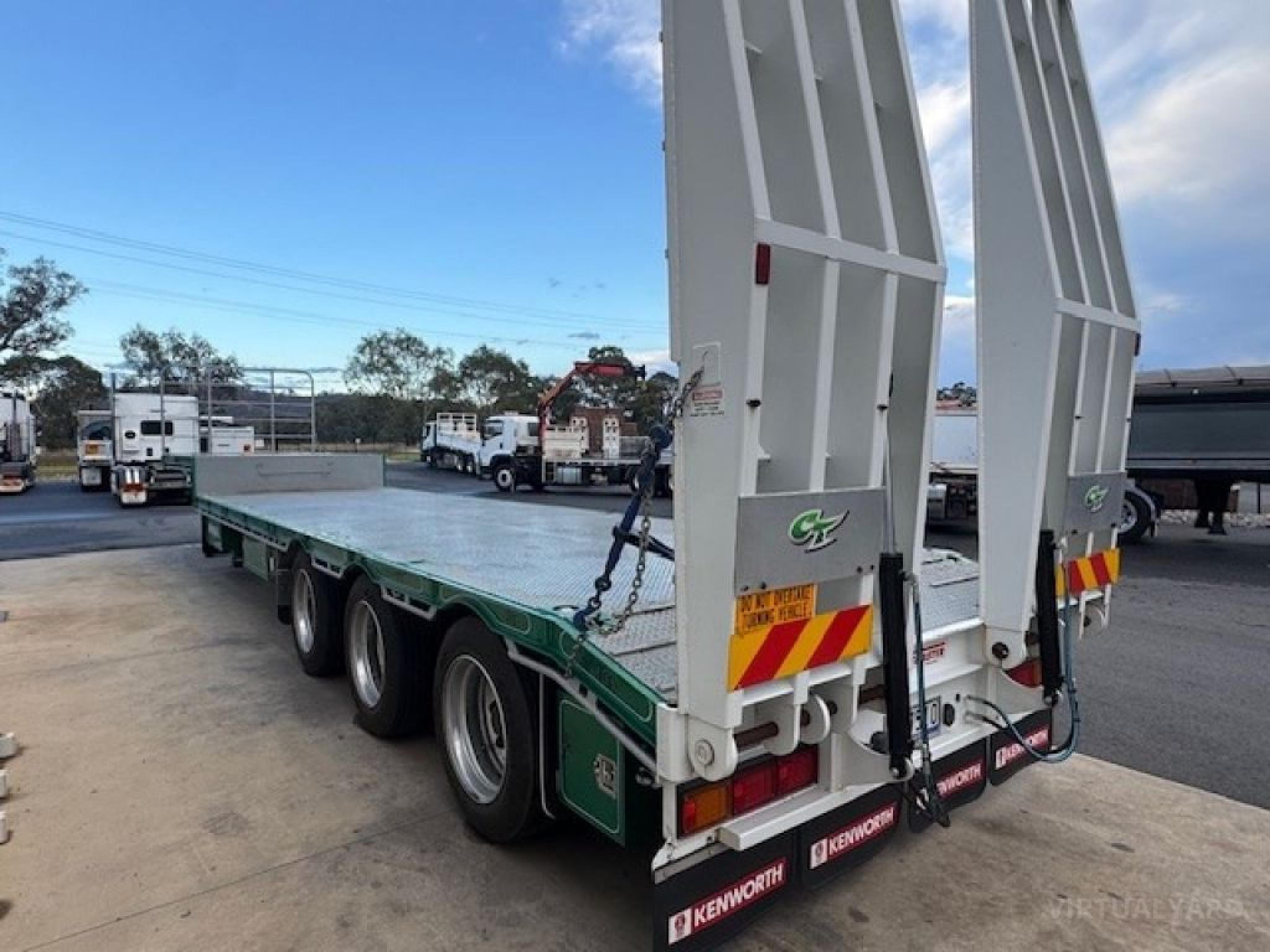 FREIGHTMASTER 44 DROP DECK WITH RAMPS