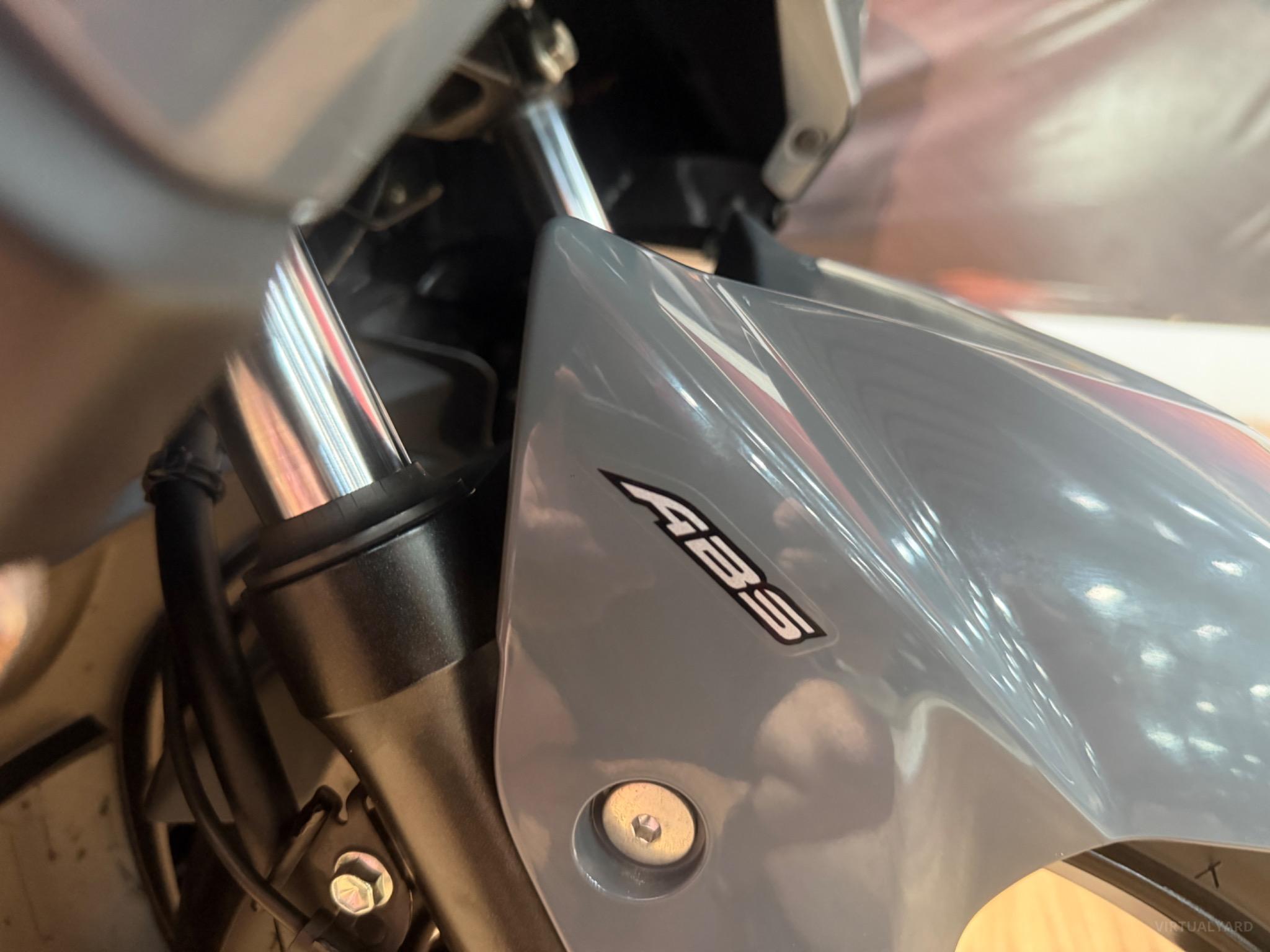 YAMAHA N-MAX Y-CONNECT 155 ABS