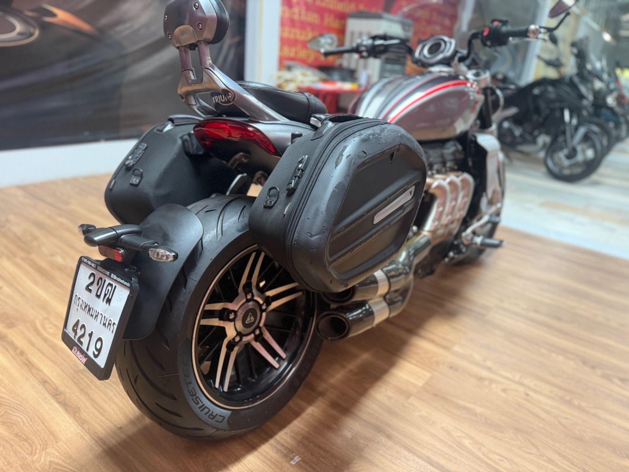 TRIUMPH ROCKET GT