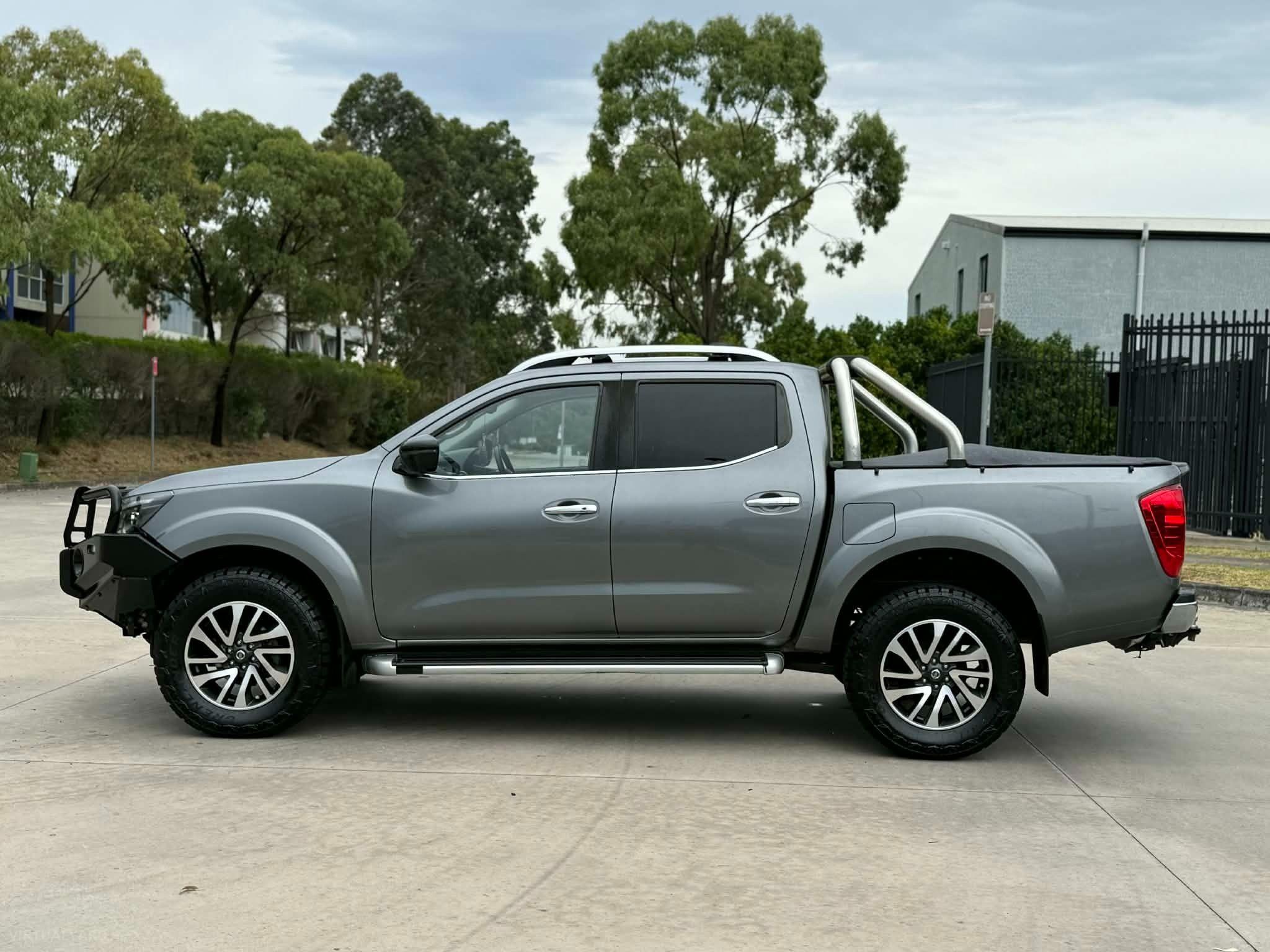 NISSAN NAVARA