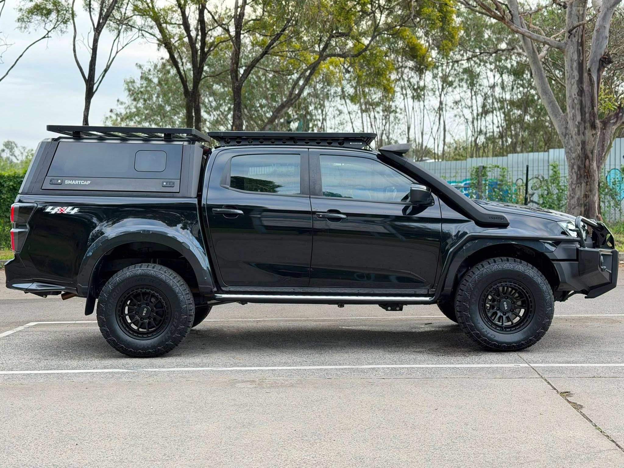 ISUZU D-MAX