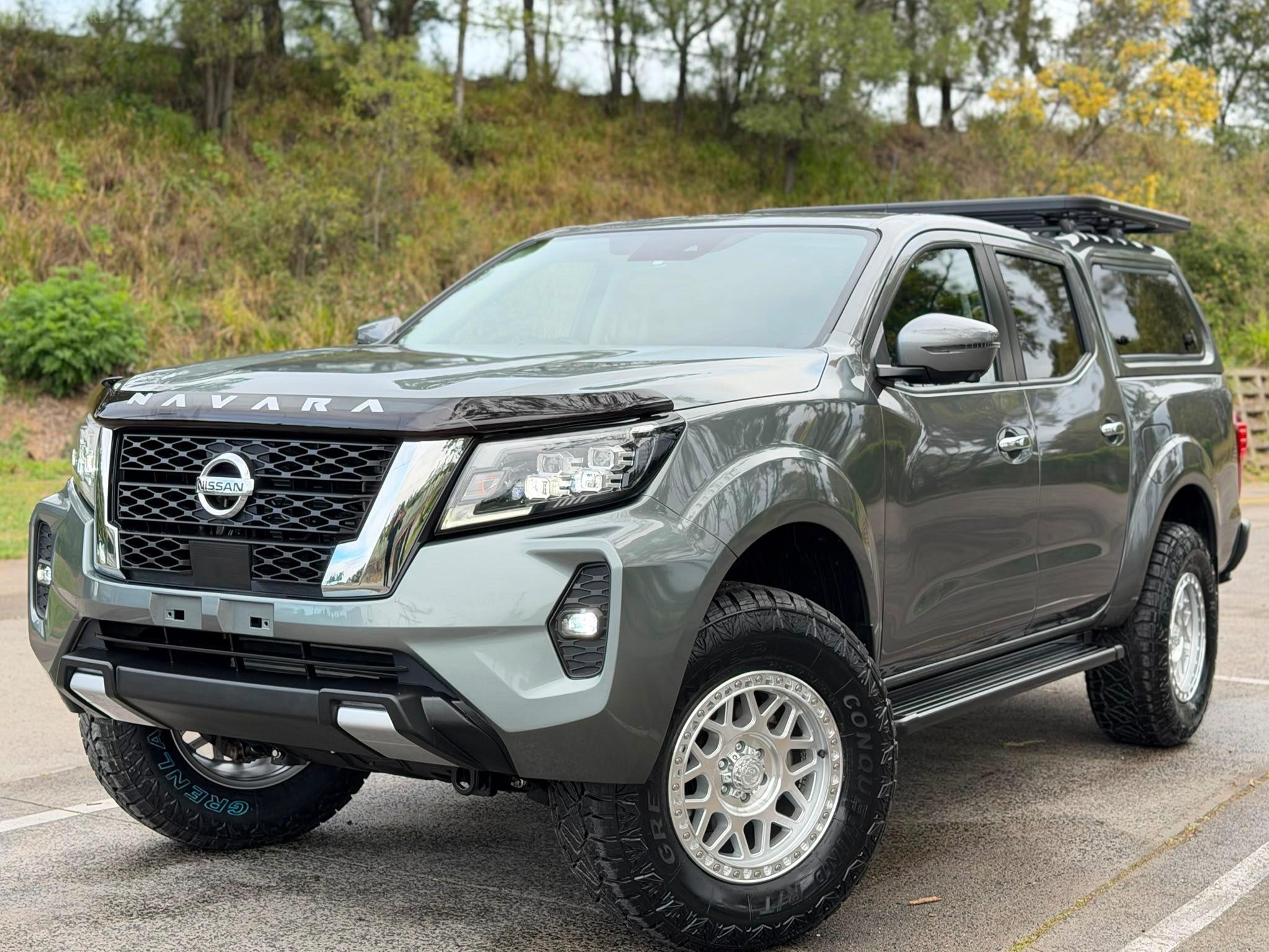 NISSAN NAVARA