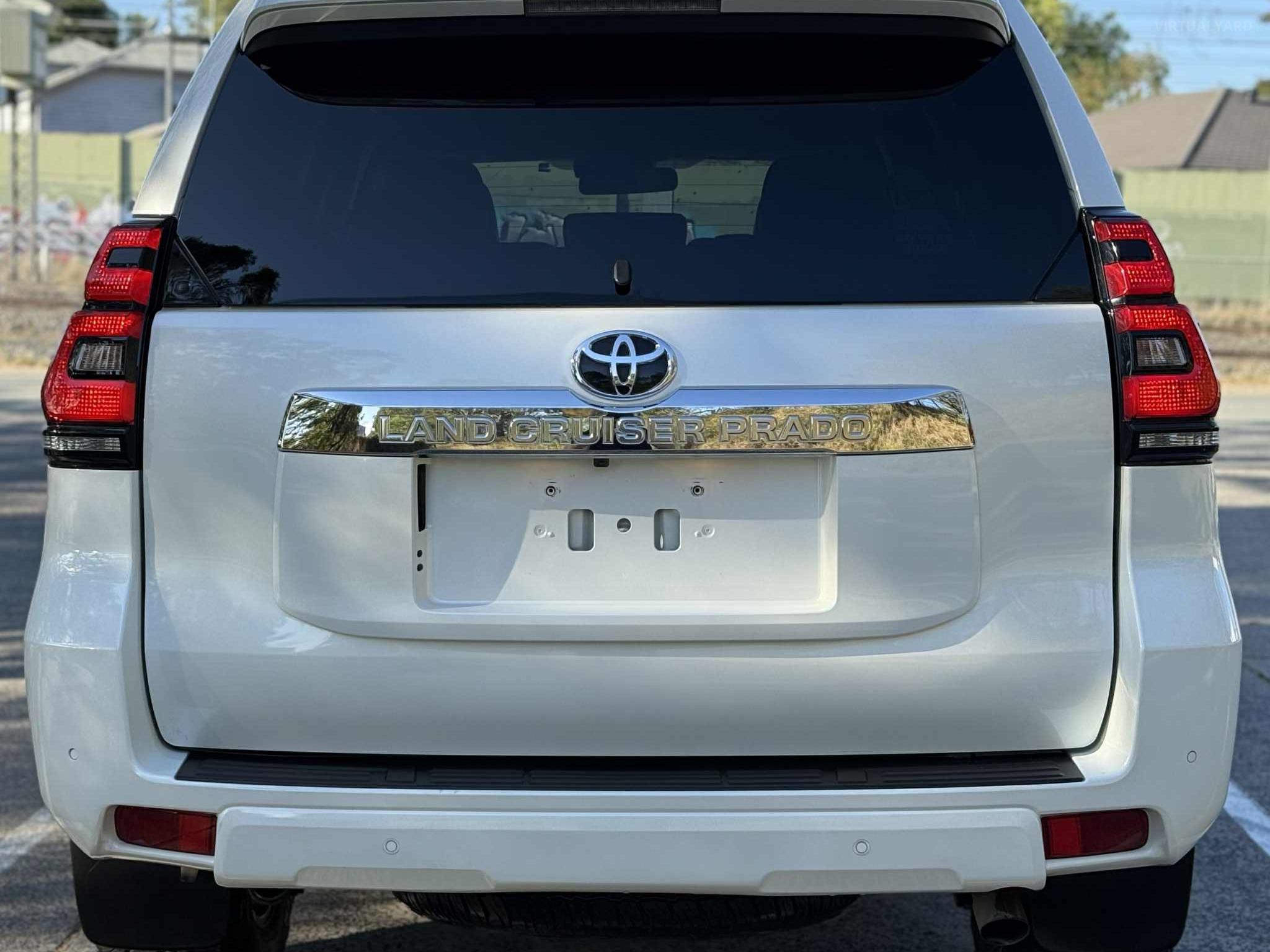 TOYOTA LANDCRUISER PRADO