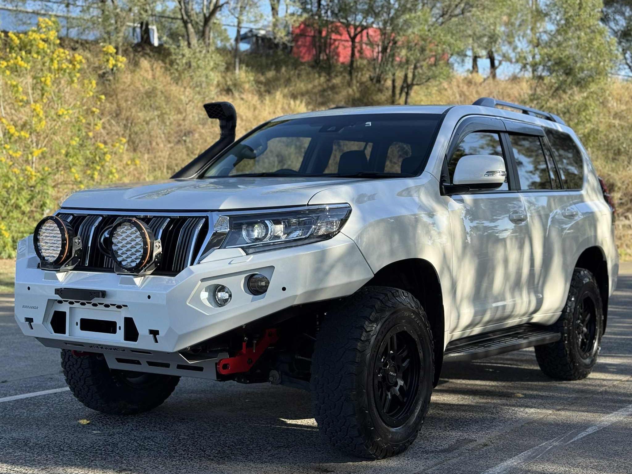 TOYOTA LANDCRUISER PRADO