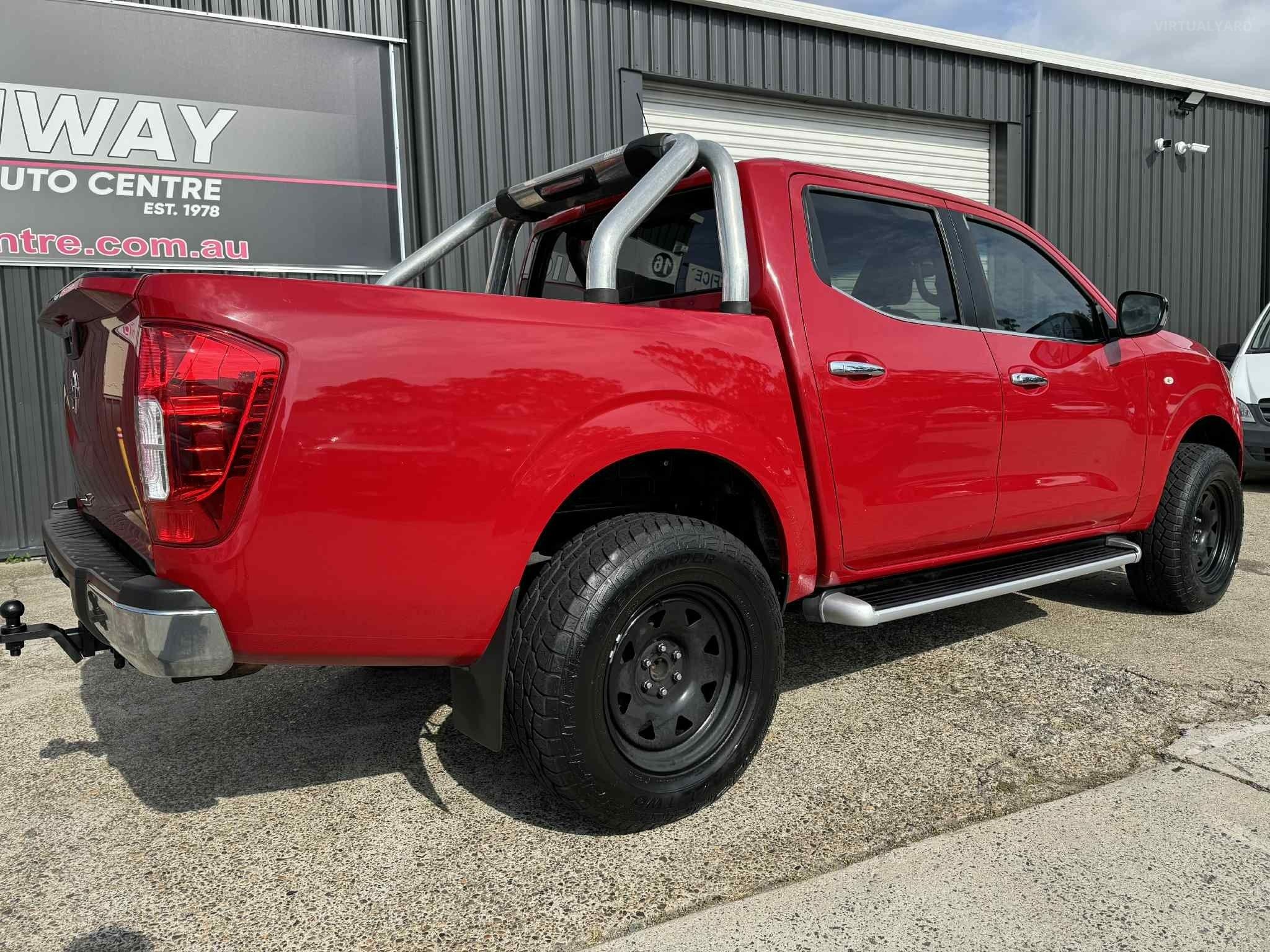 NISSAN NAVARA