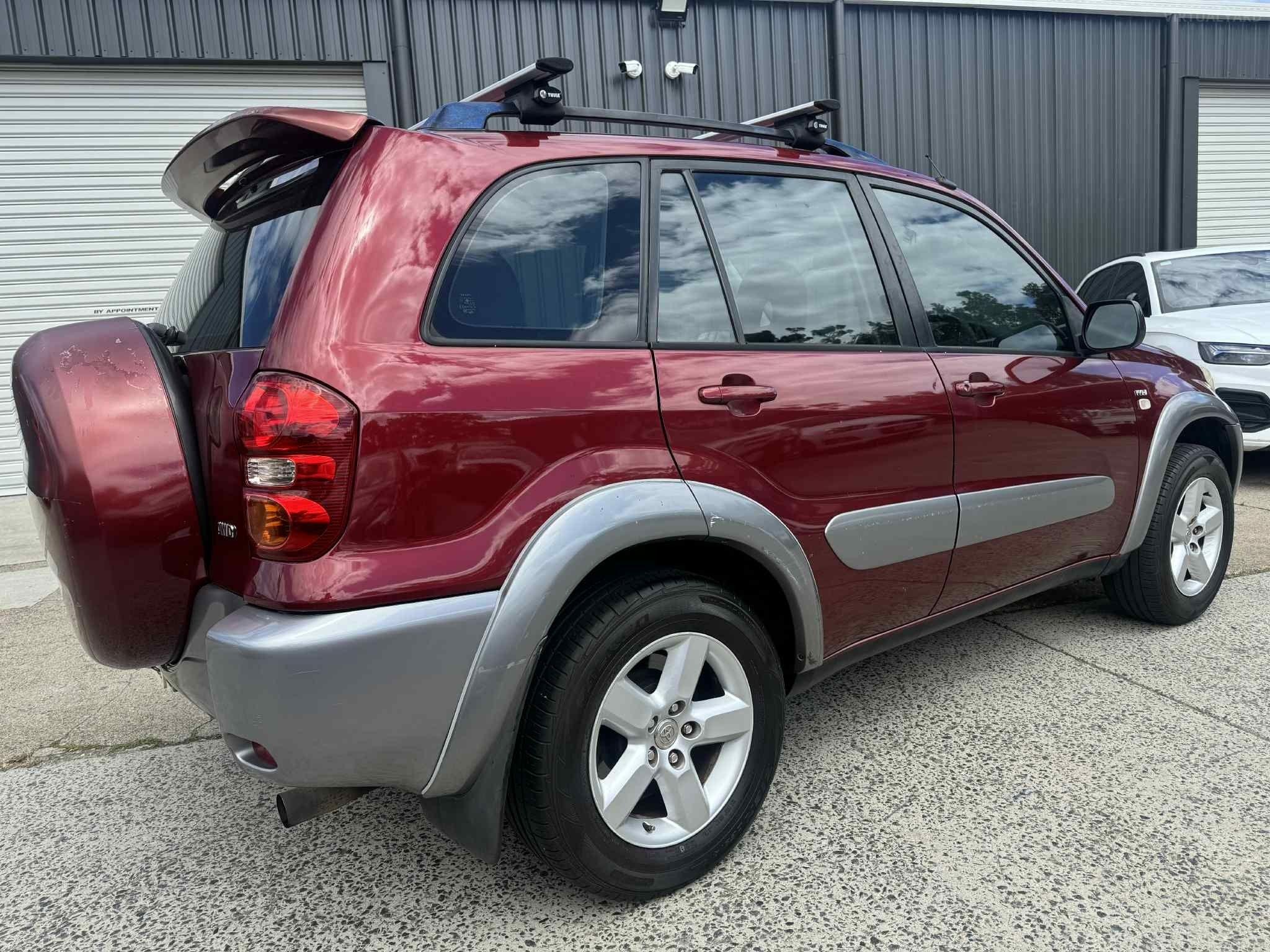 TOYOTA RAV4