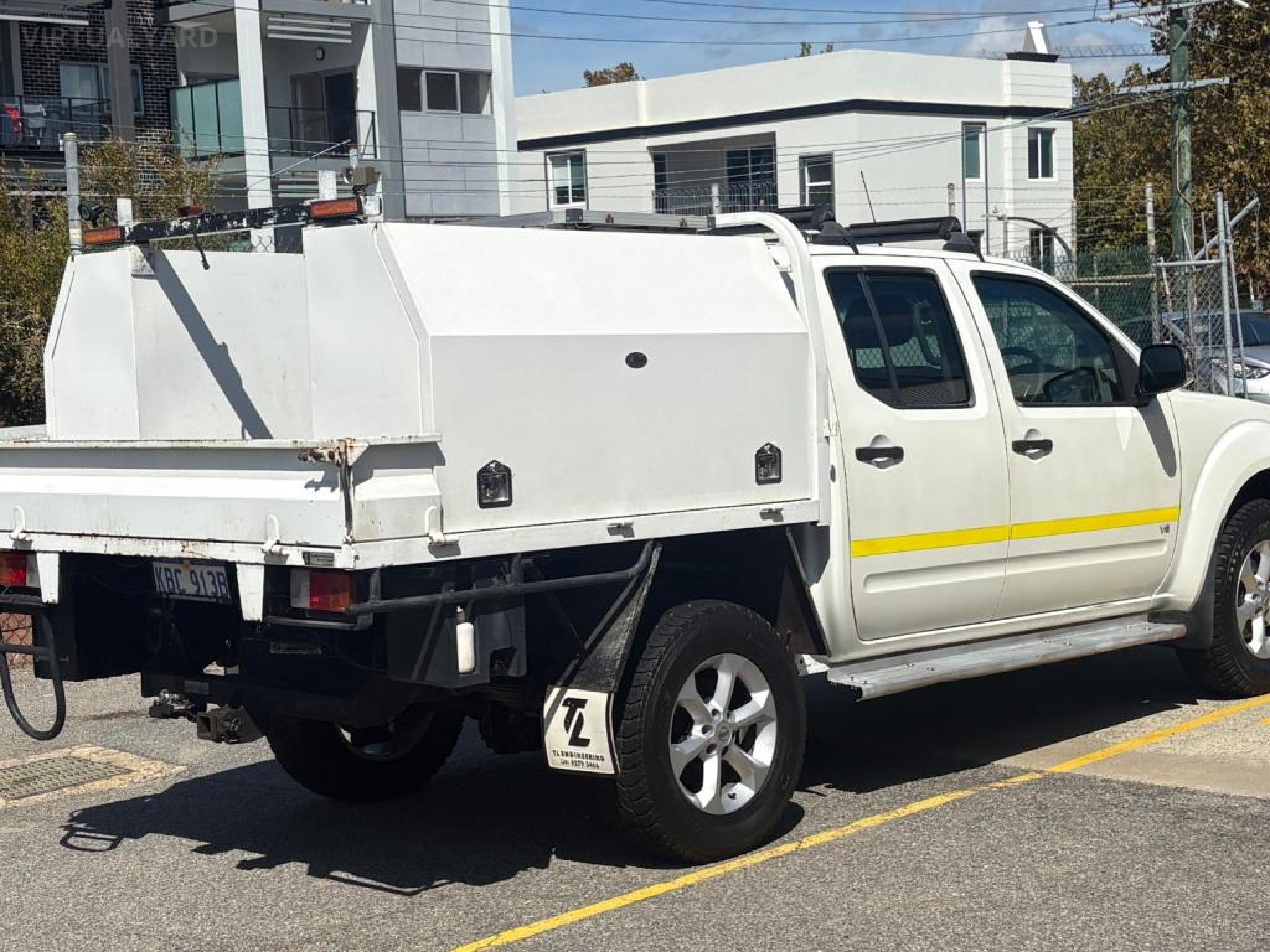 NISSAN NAVARA