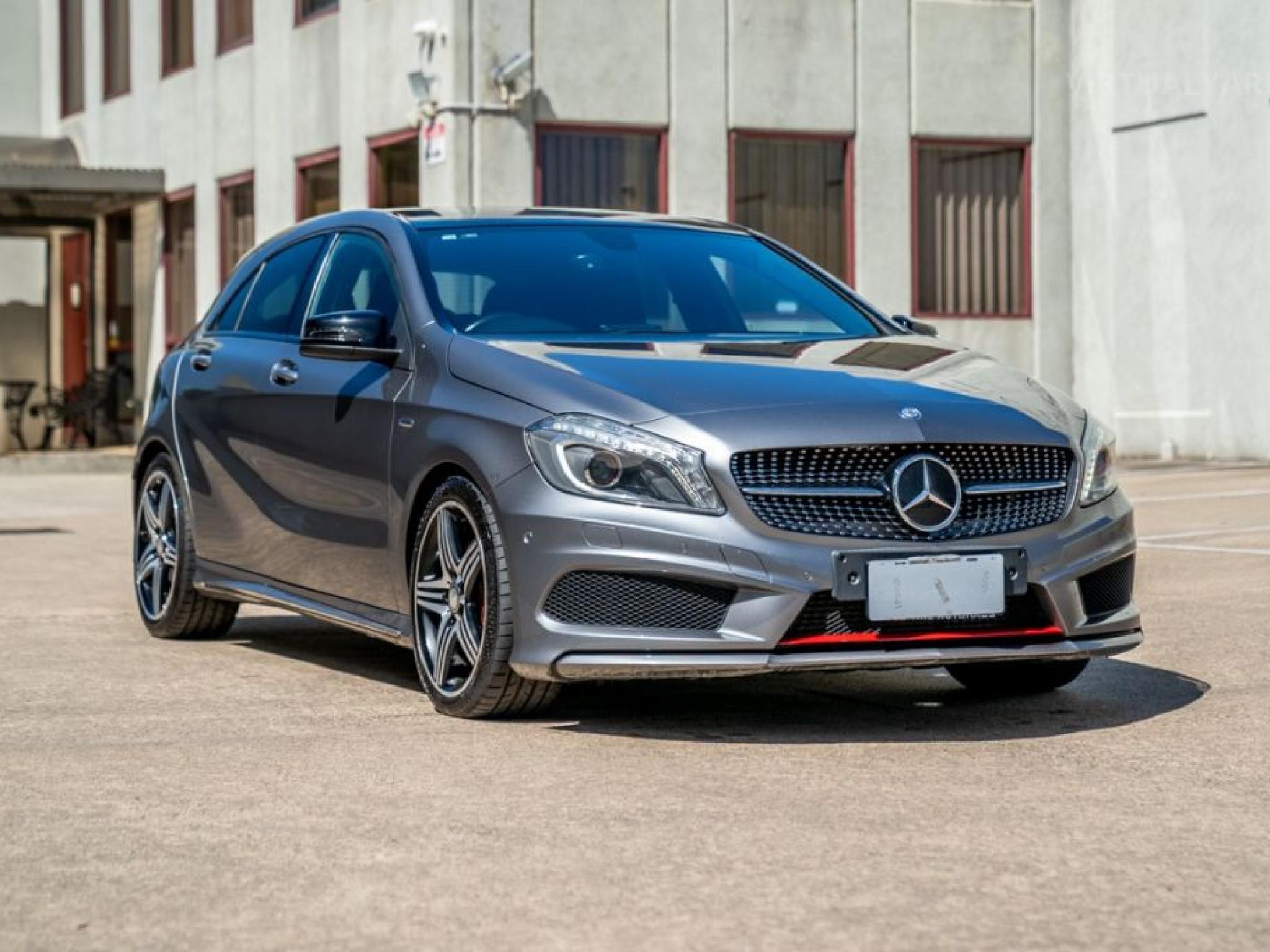 MERCEDES-BENZ A250