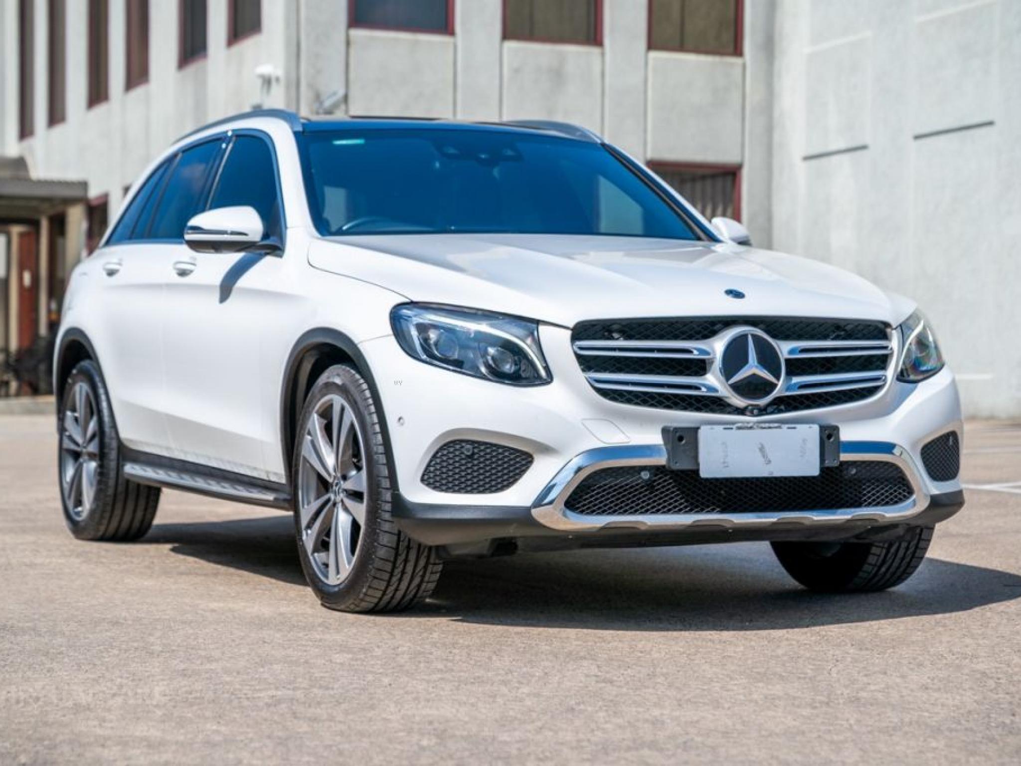 MERCEDES-BENZ GLC