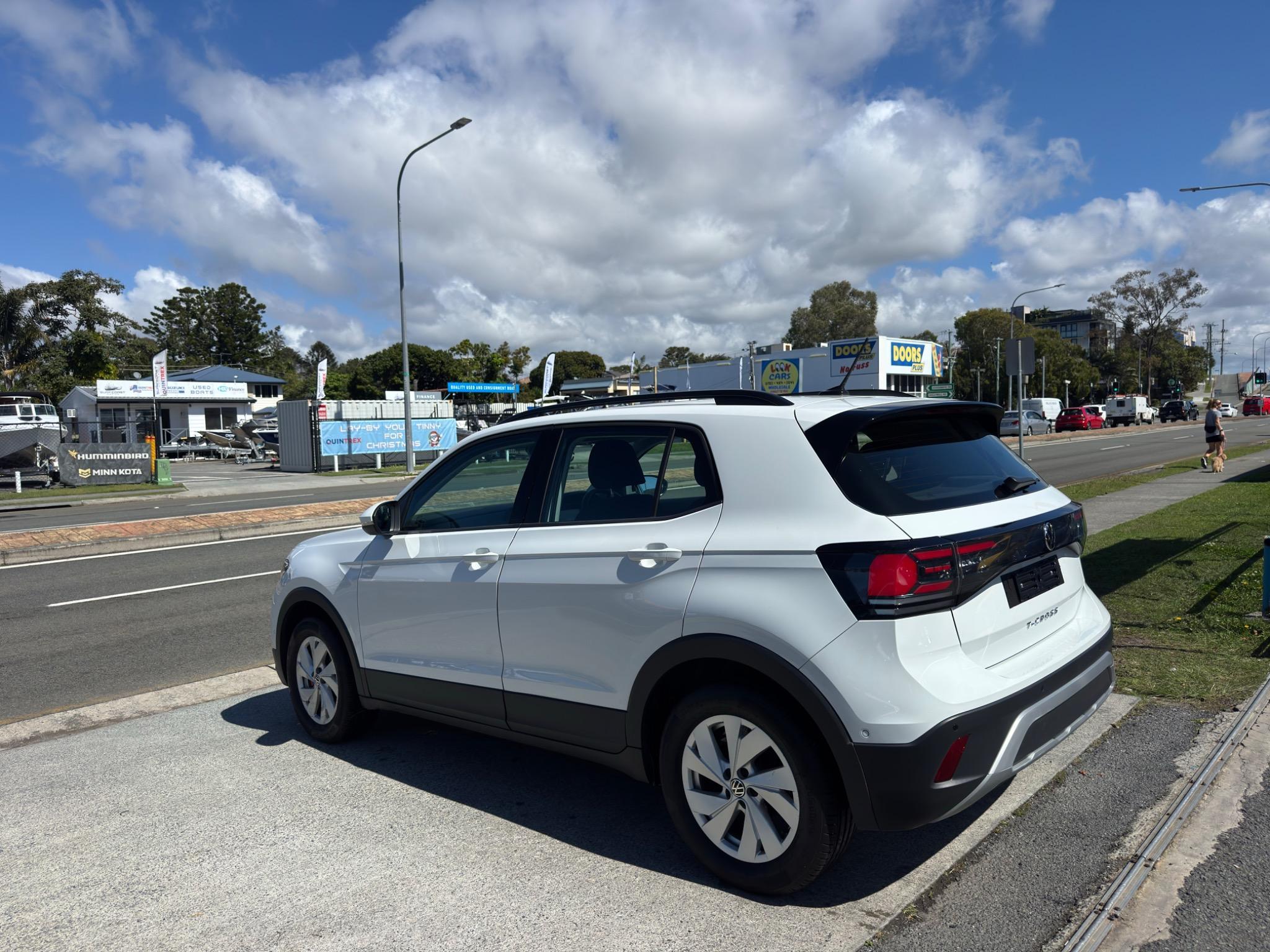 VOLKSWAGEN T-CROSS
