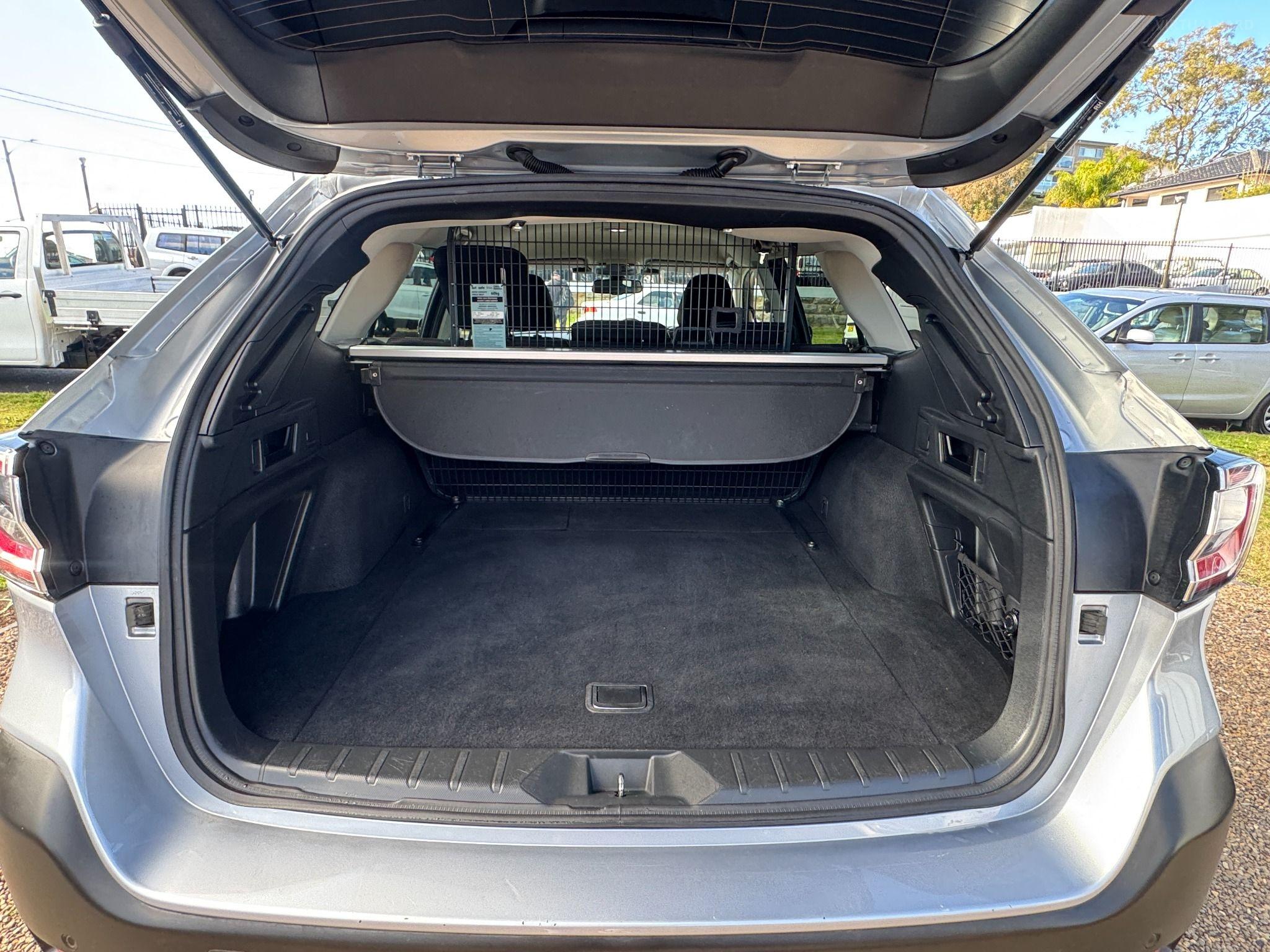SUBARU OUTBACK