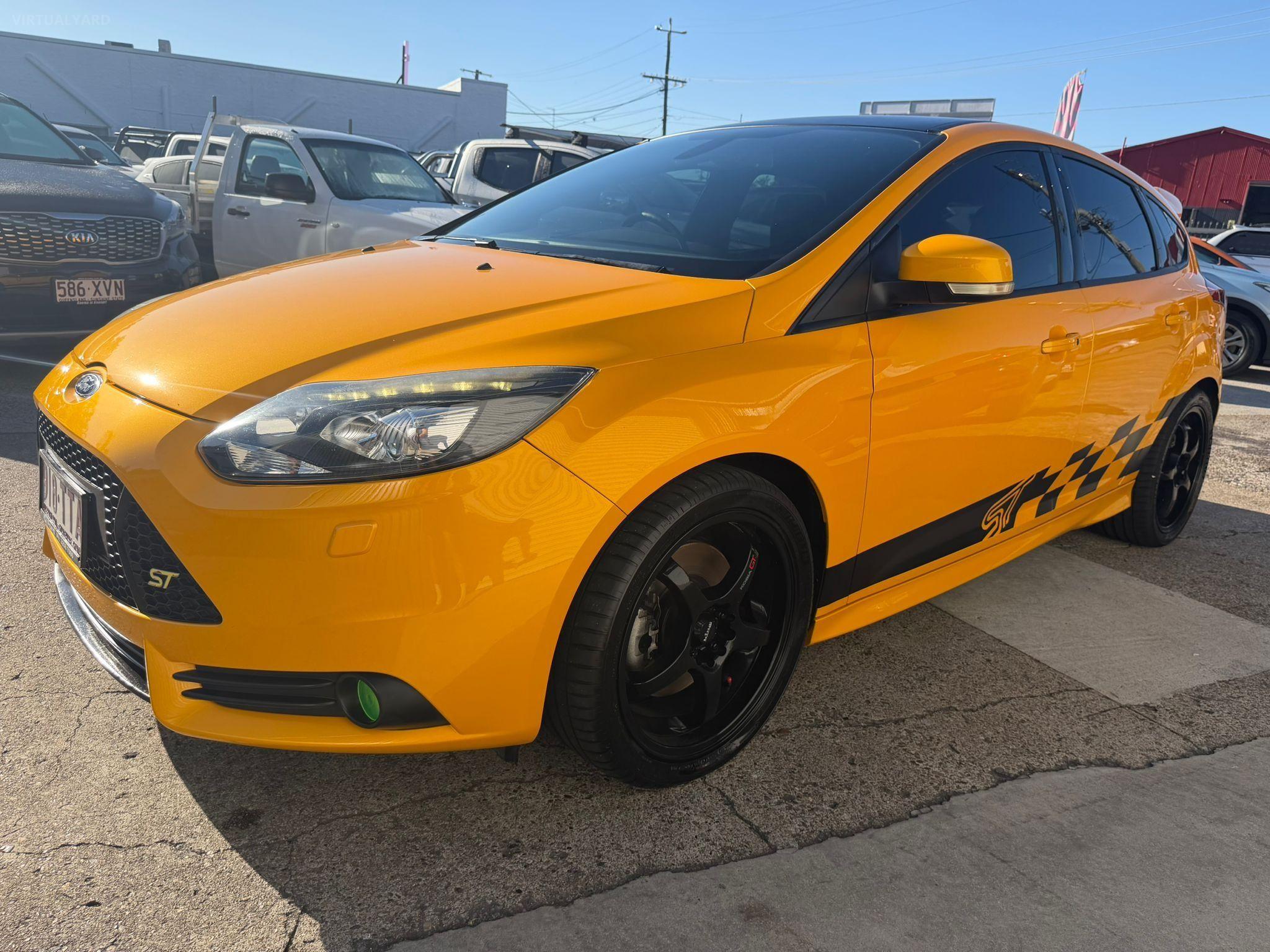 FORD FOCUS