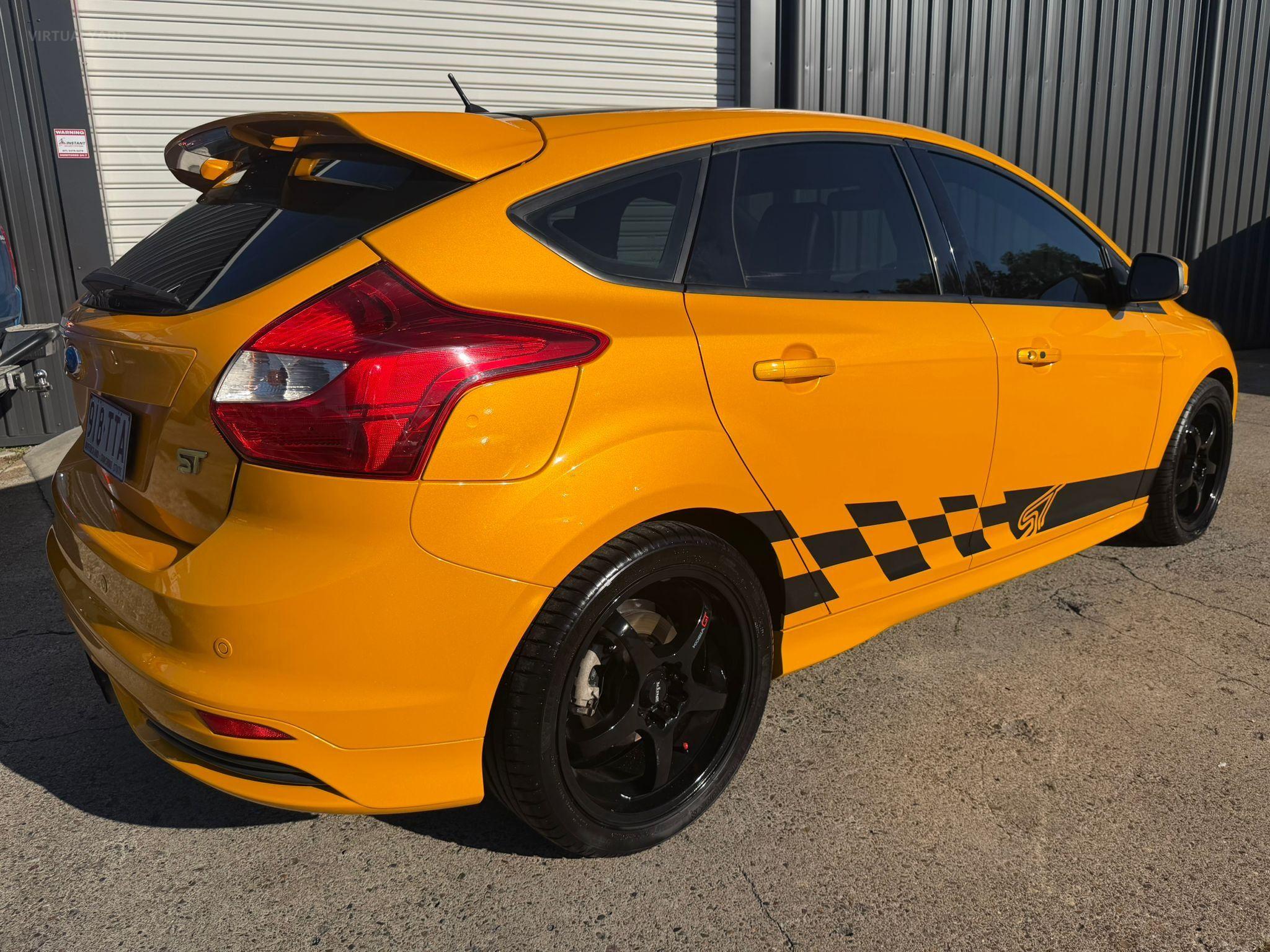 FORD FOCUS