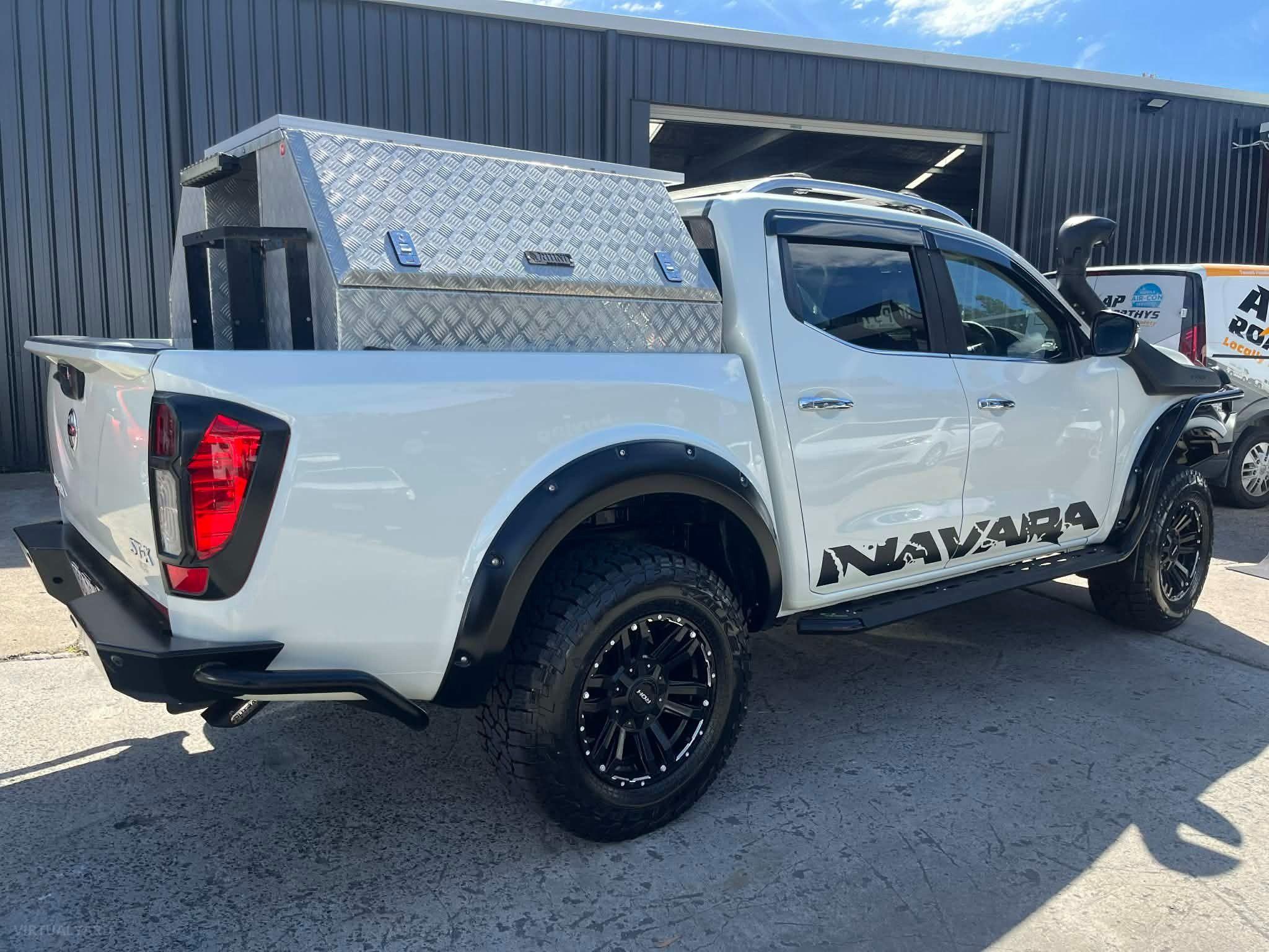NISSAN NAVARA