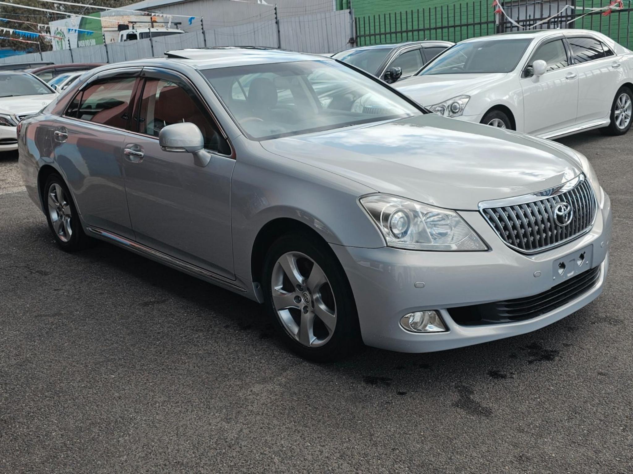 TOYOTA CROWN