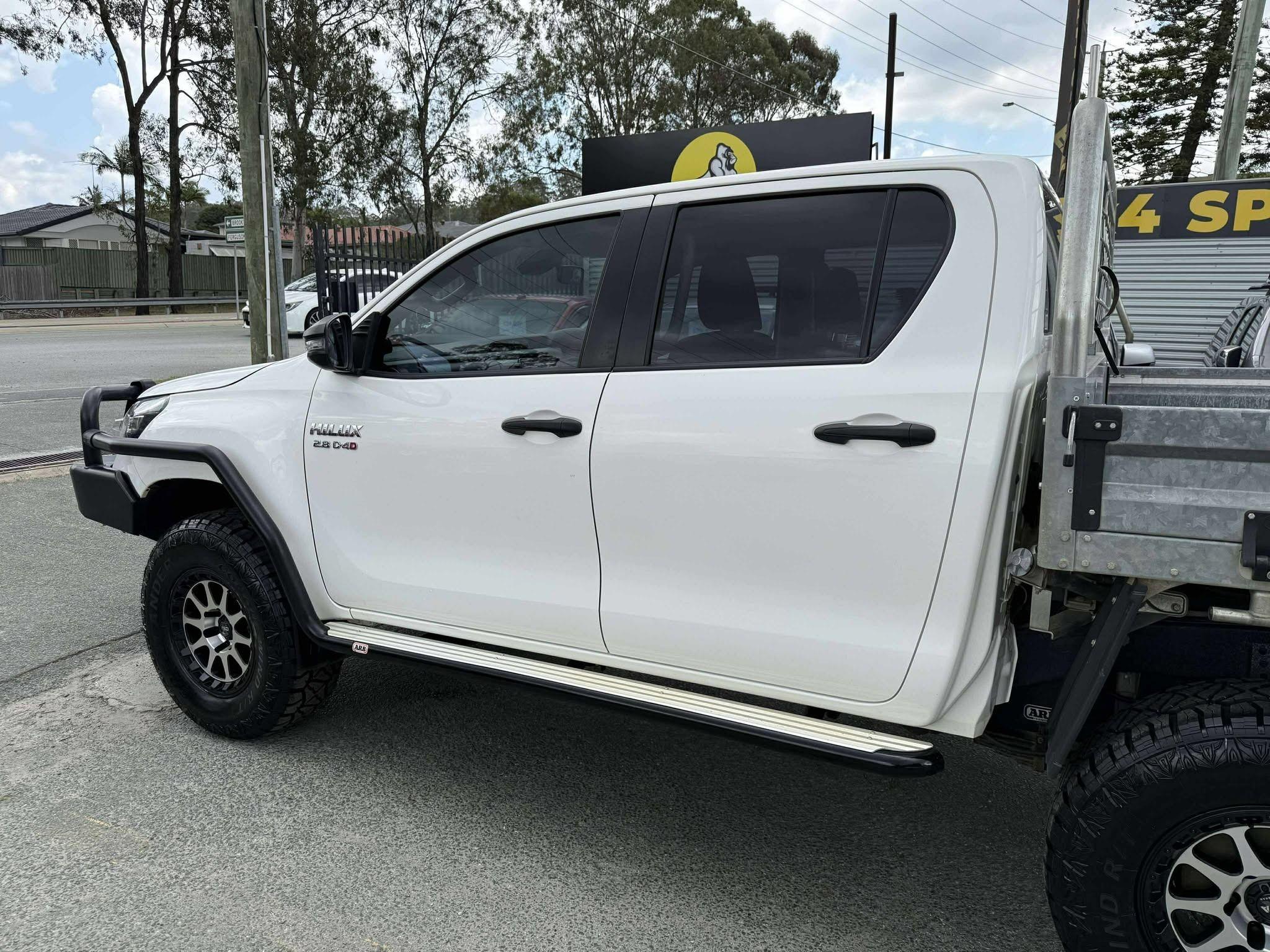TOYOTA HILUX